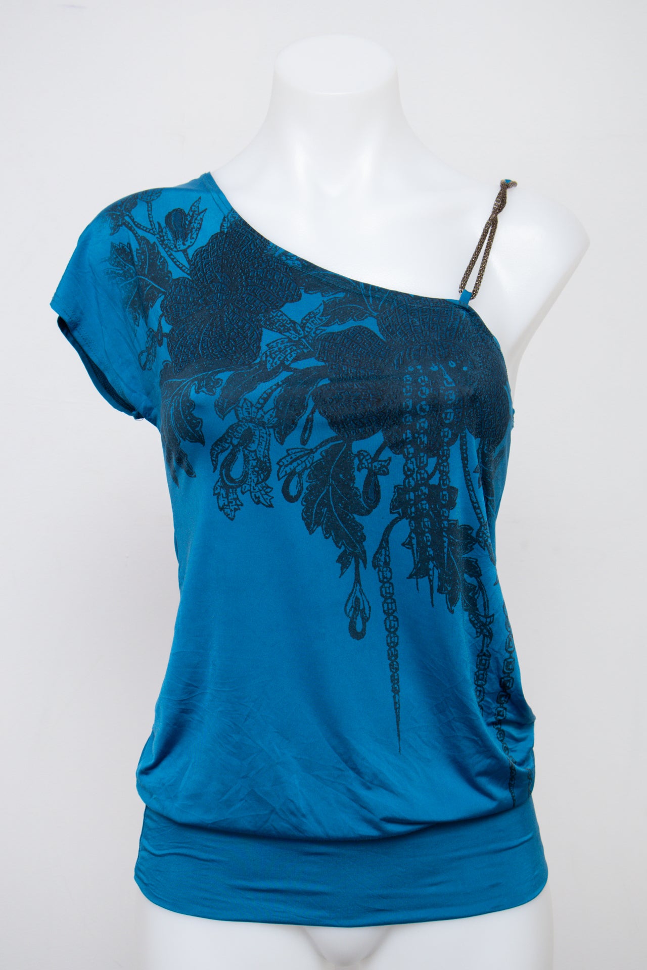 # Topazz Top Blue | c. | Size