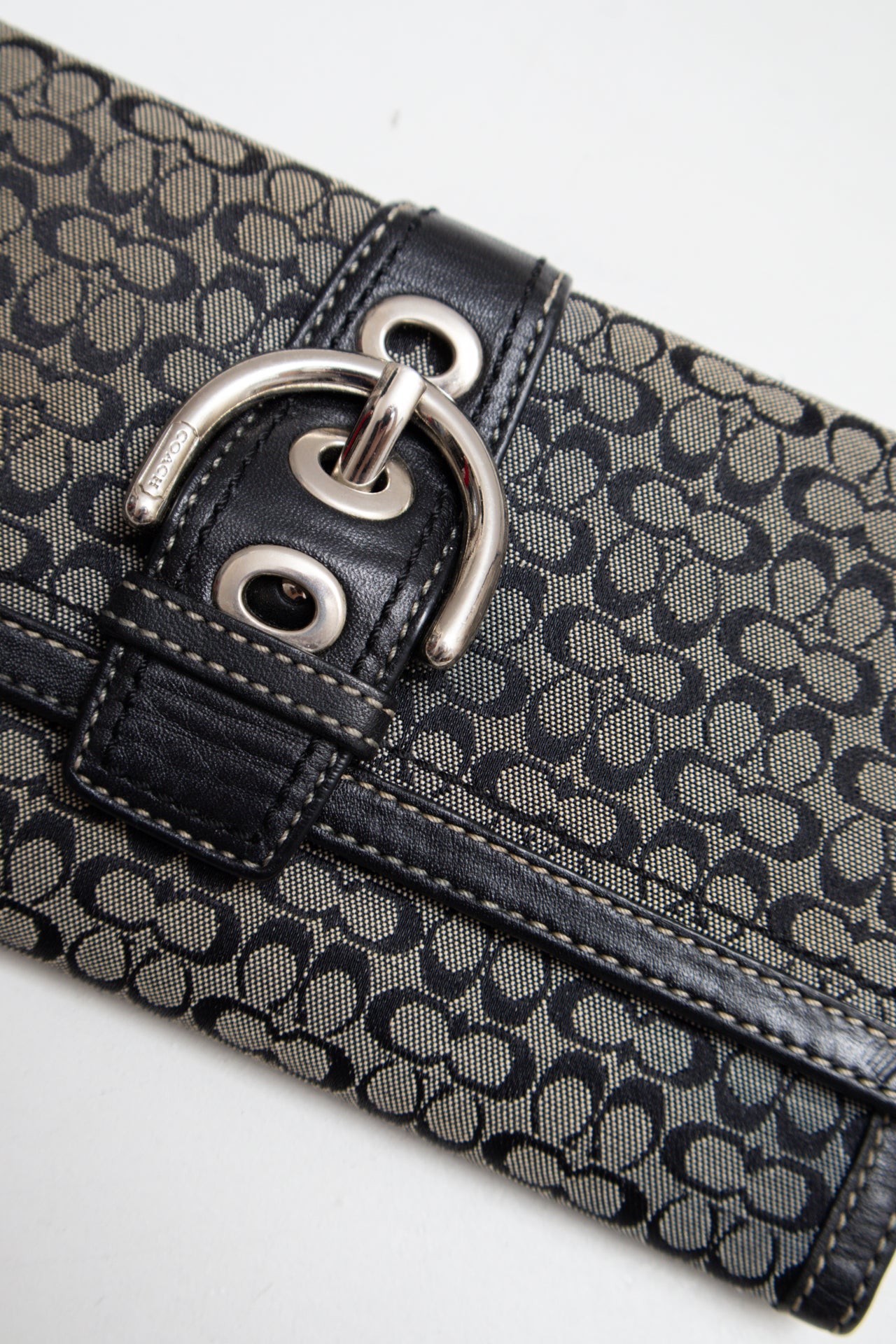 #200 Coach Wallet Black | c. 205 | Size