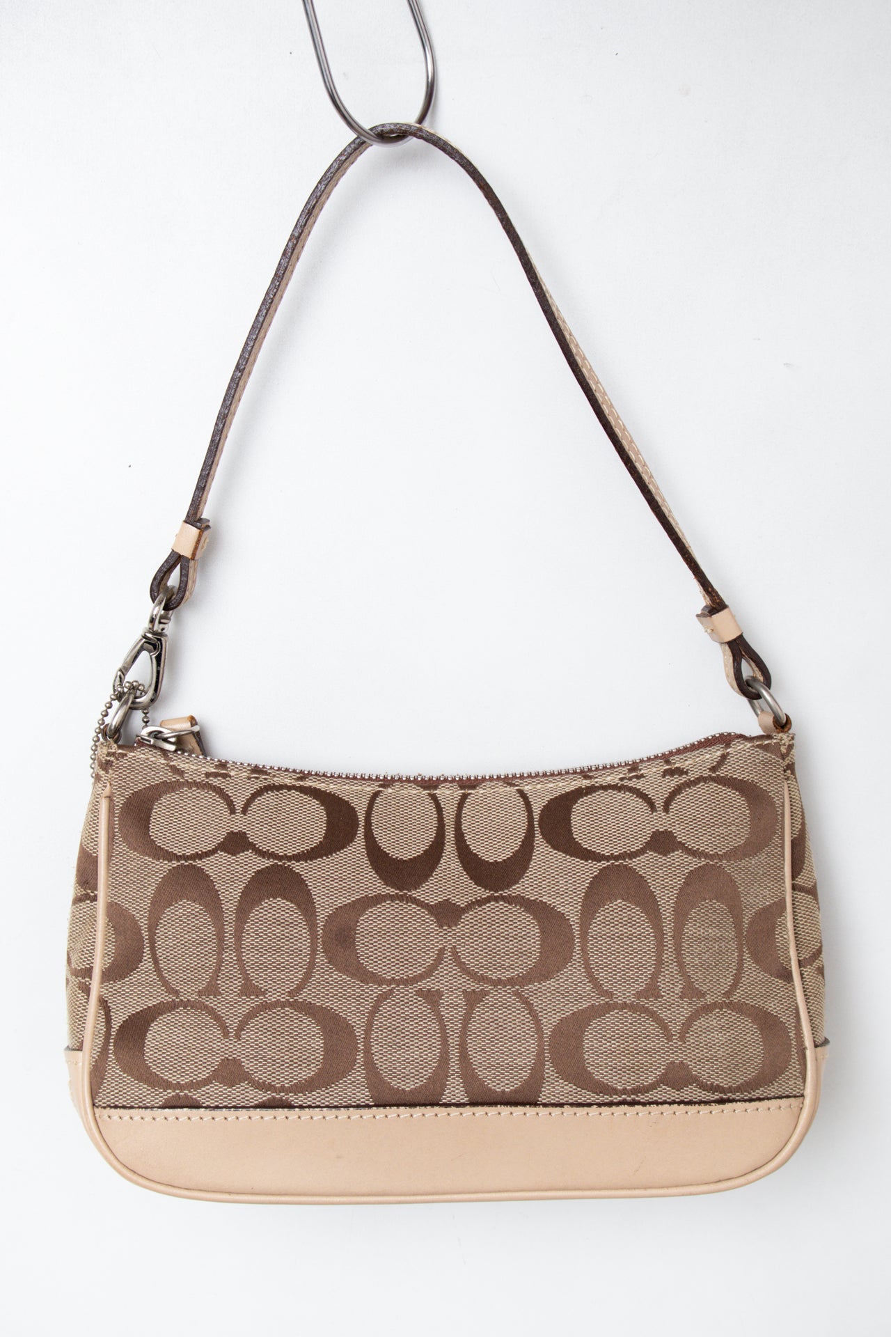 #193 Coach Shoulder Bag Brown | c. 198 | Size