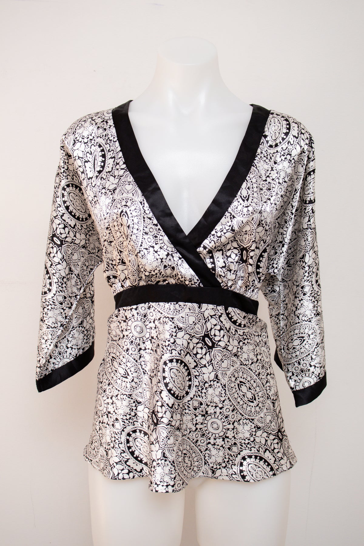 #059 Cato Top Black | c. | Size 12