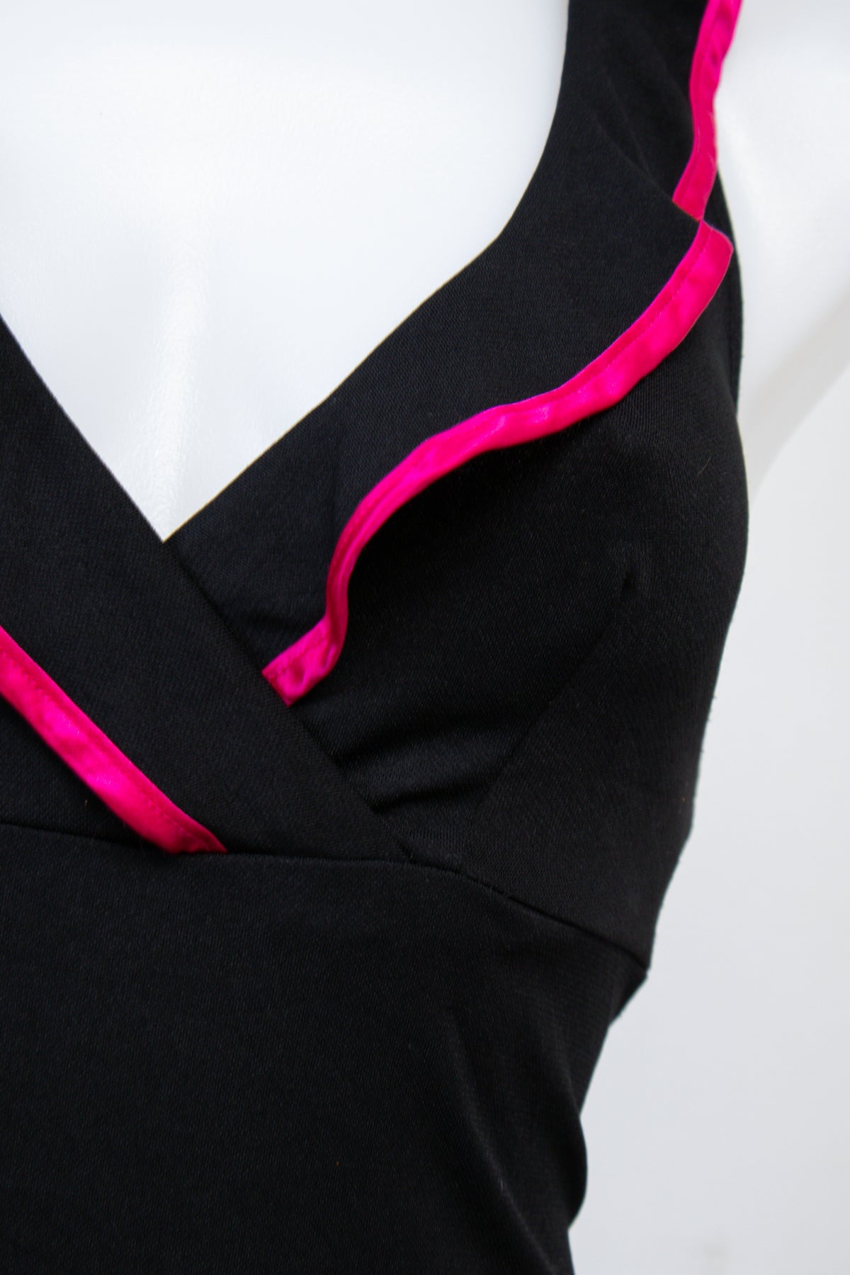 #132 Rampage Halter Top Black | c. 207 | Size 10