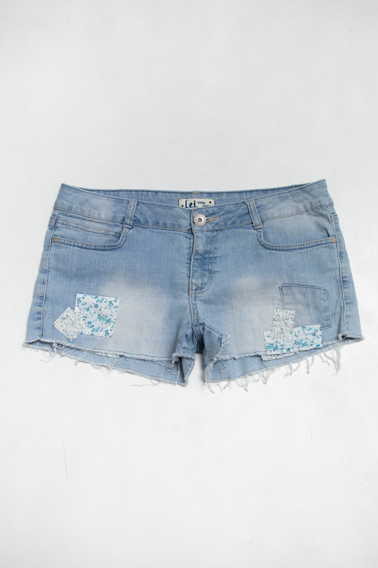 #160 Levi's Denim Shorts Blue | c. 190 | Size 12