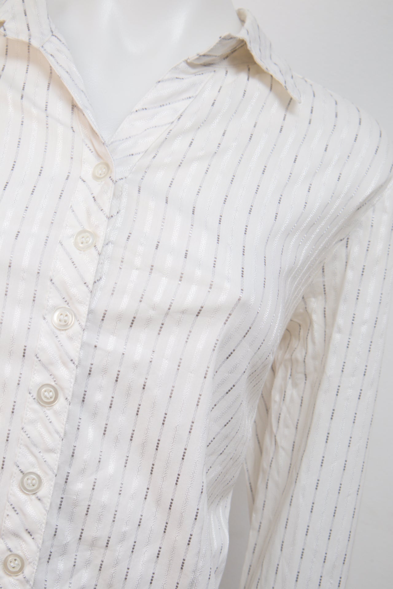 #034 Investments T-shirt White | c. | Size 12