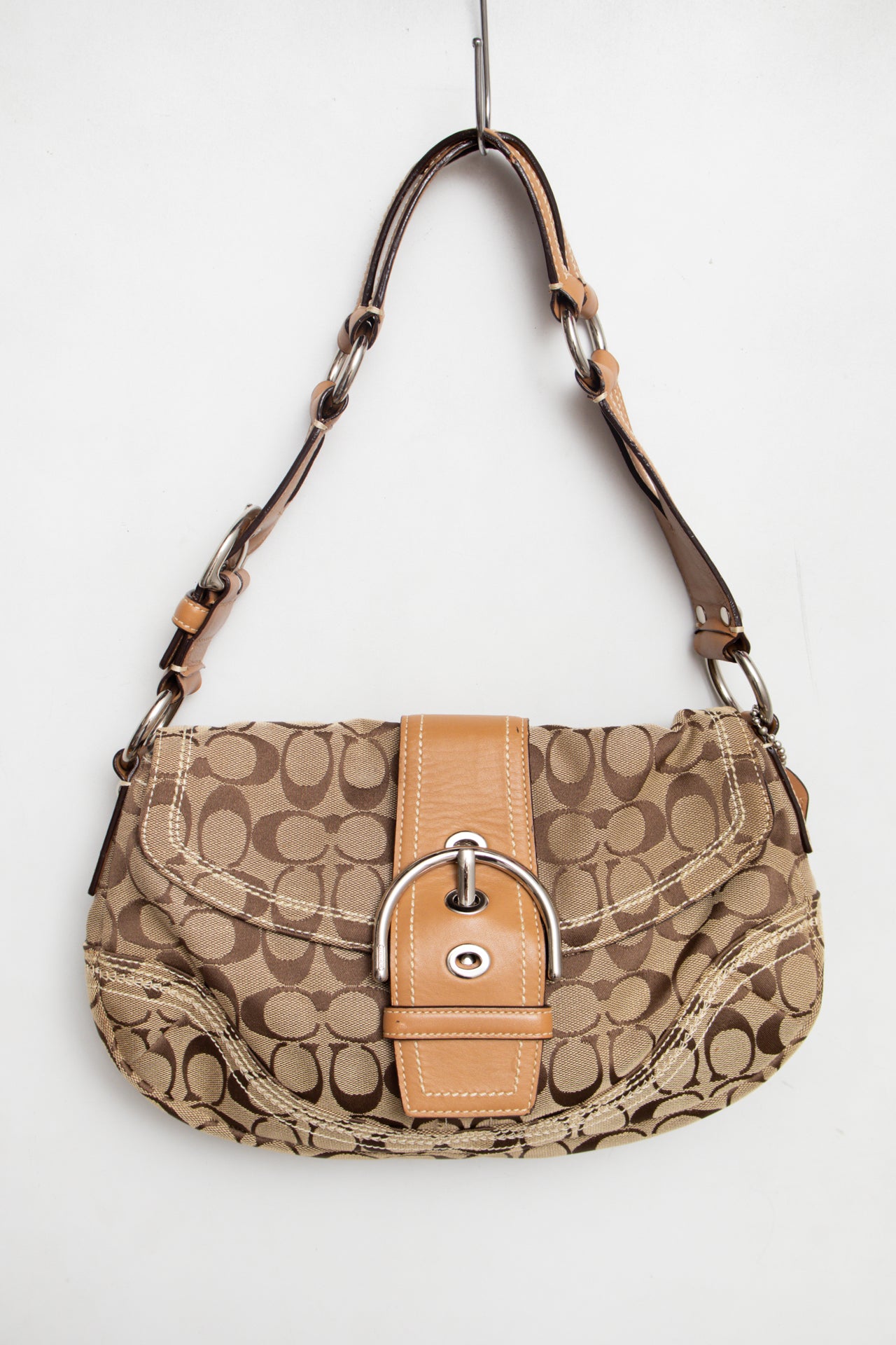# Coach Shoulder Bag Beige | c. | Size