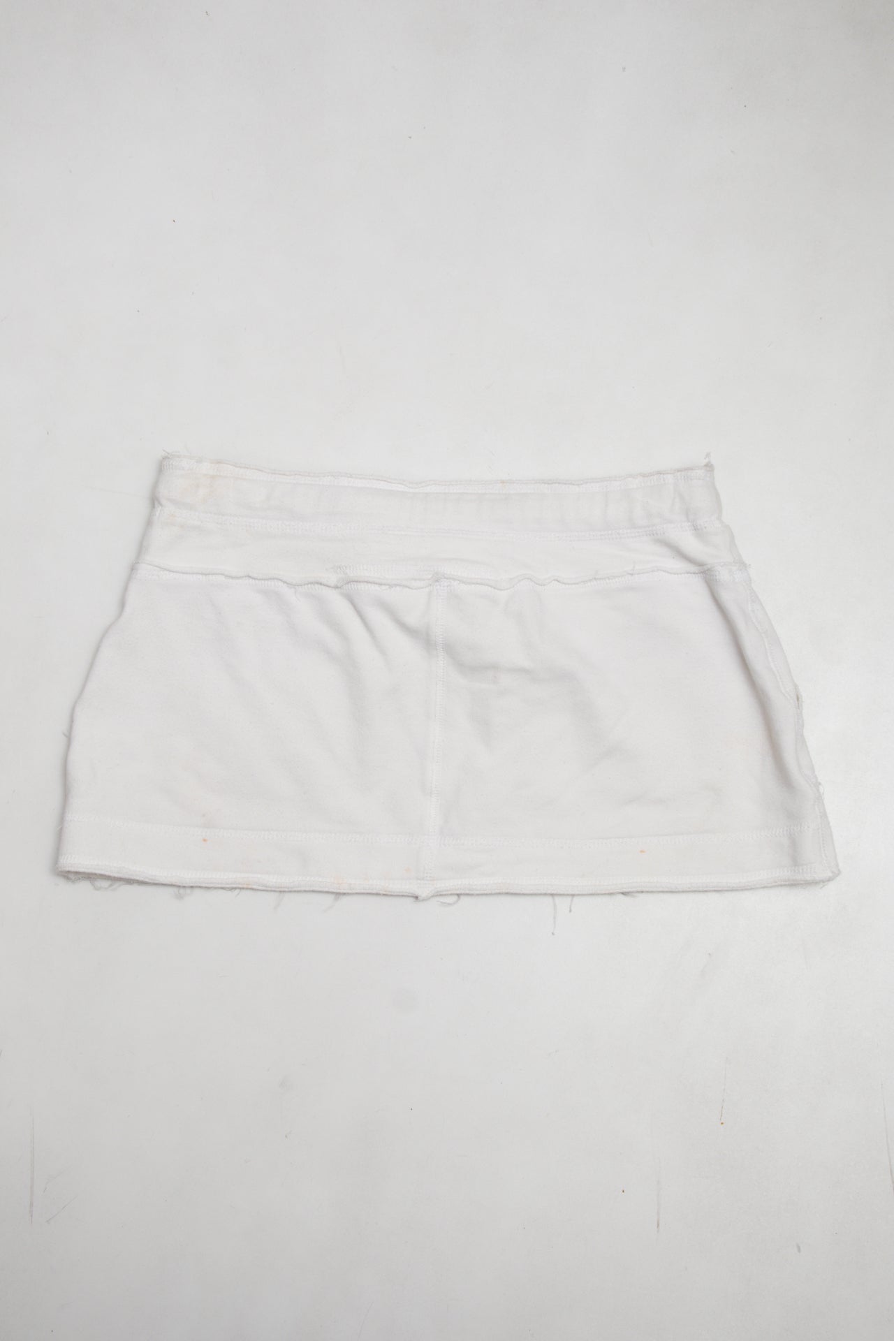 #181 Ubs Sport Mini Skirt White | c. 211 | Size 6