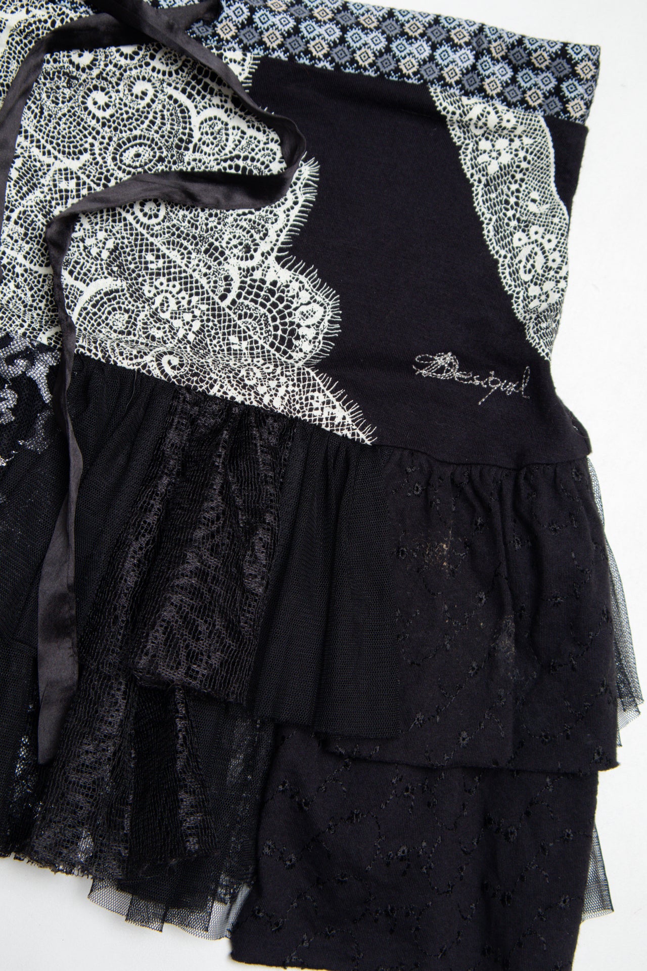 #130 Desigual Mini Skirt Black | c. 210 | Size 8