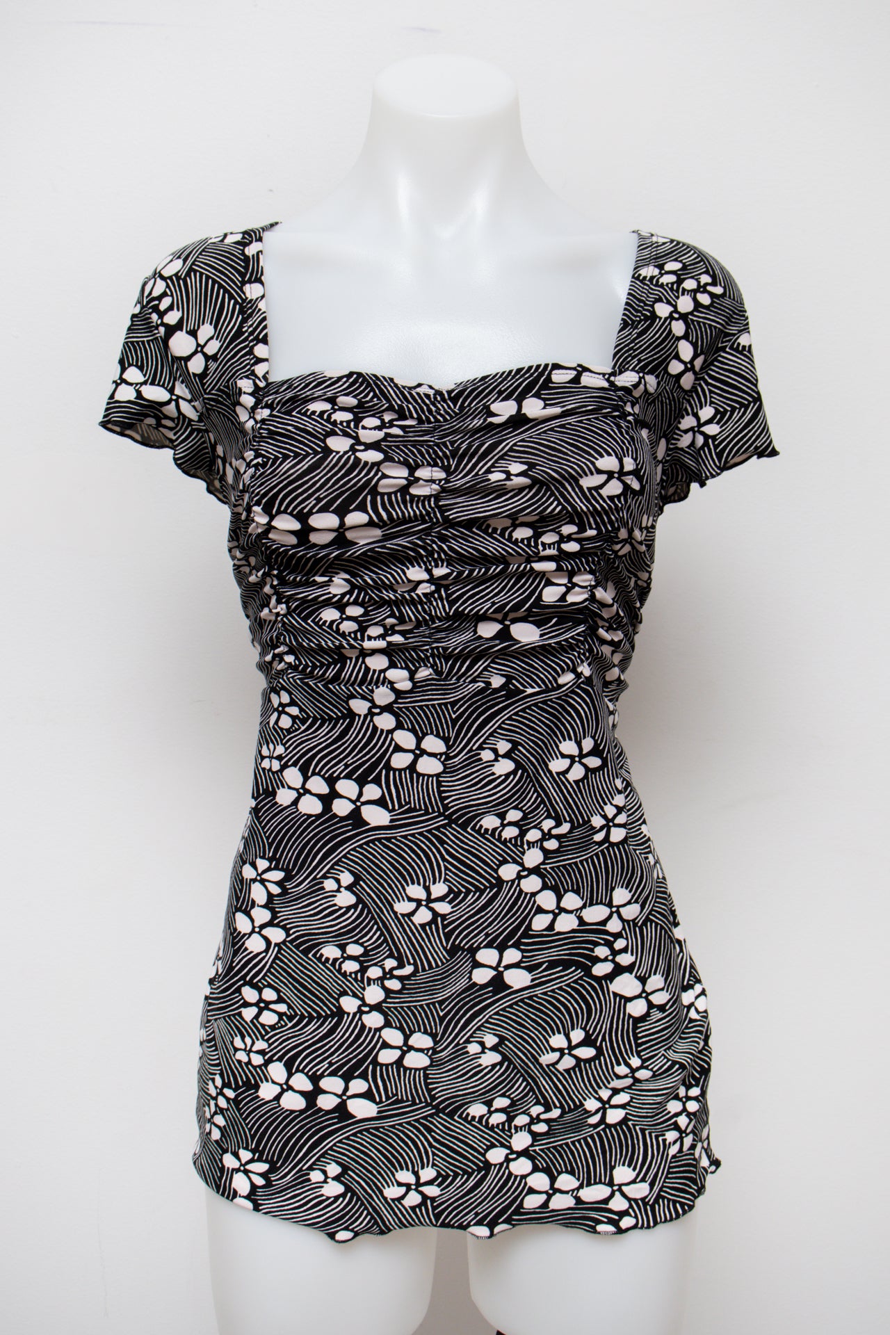#64 clientele Cami Top Black | c. 184 | Size 10