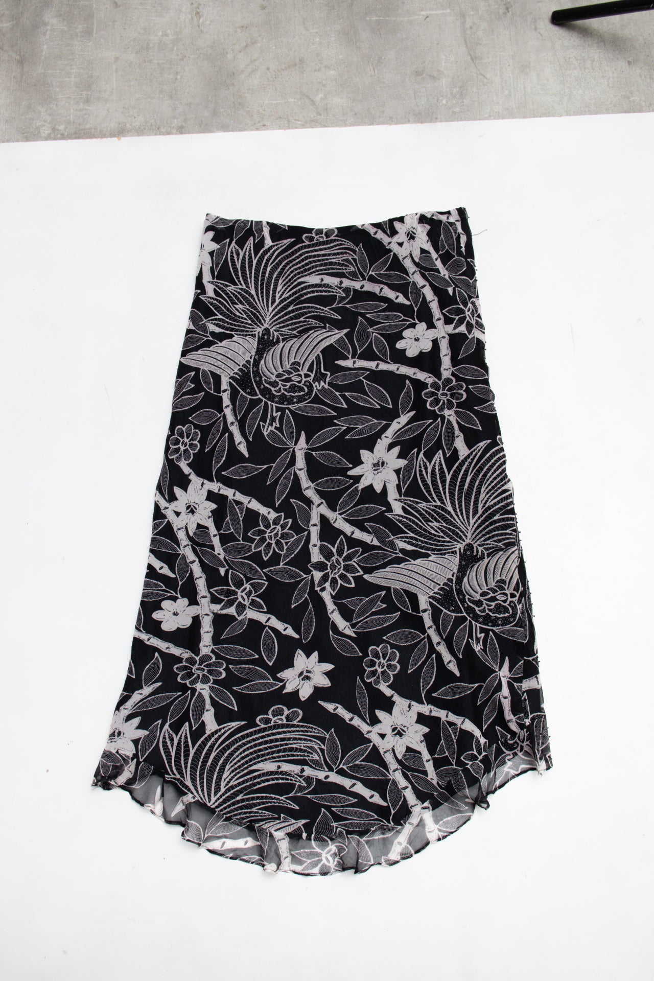 #113 Ice Long Skirt Black | c. 213 | Size 10