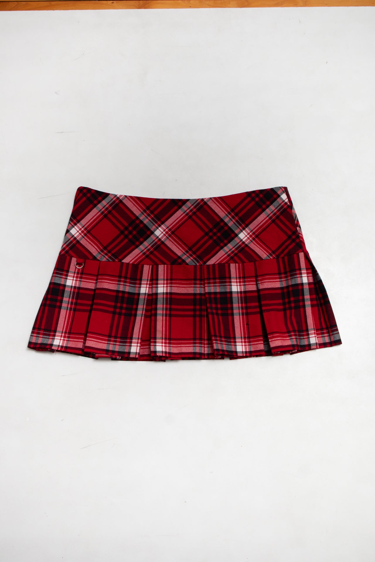 #74 Charlotte Russe Mini Skirt Red | c. 186 | Size 10/12