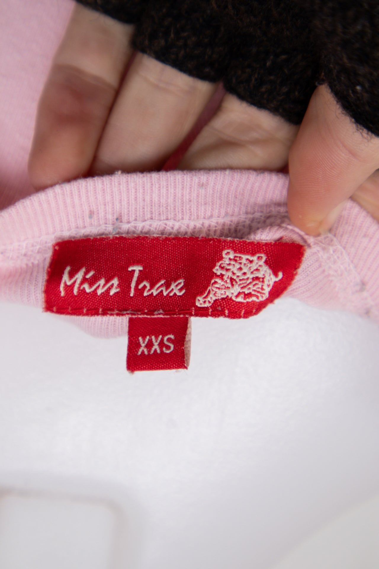 #156 Miss Trave T-shirt Pink | c. 206 | Size 8