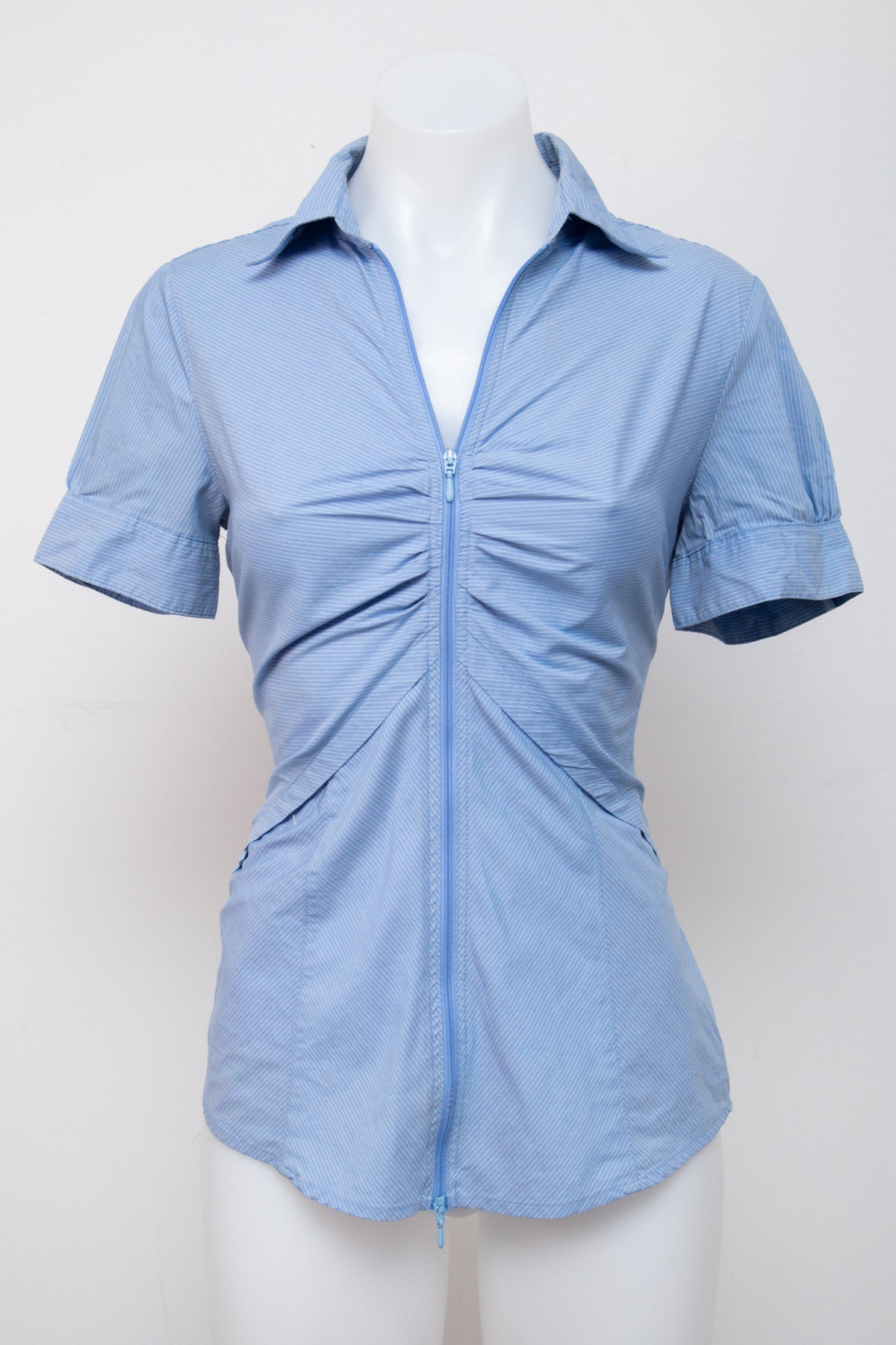 #056 New York & Company Short Sleeve Blue | c. 209 | Size 8