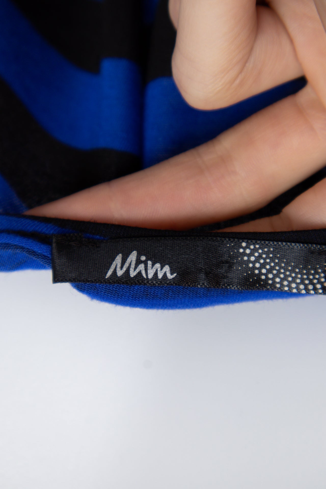 #54 Mink T-shirt Blue | c. 195 | Size 10/12