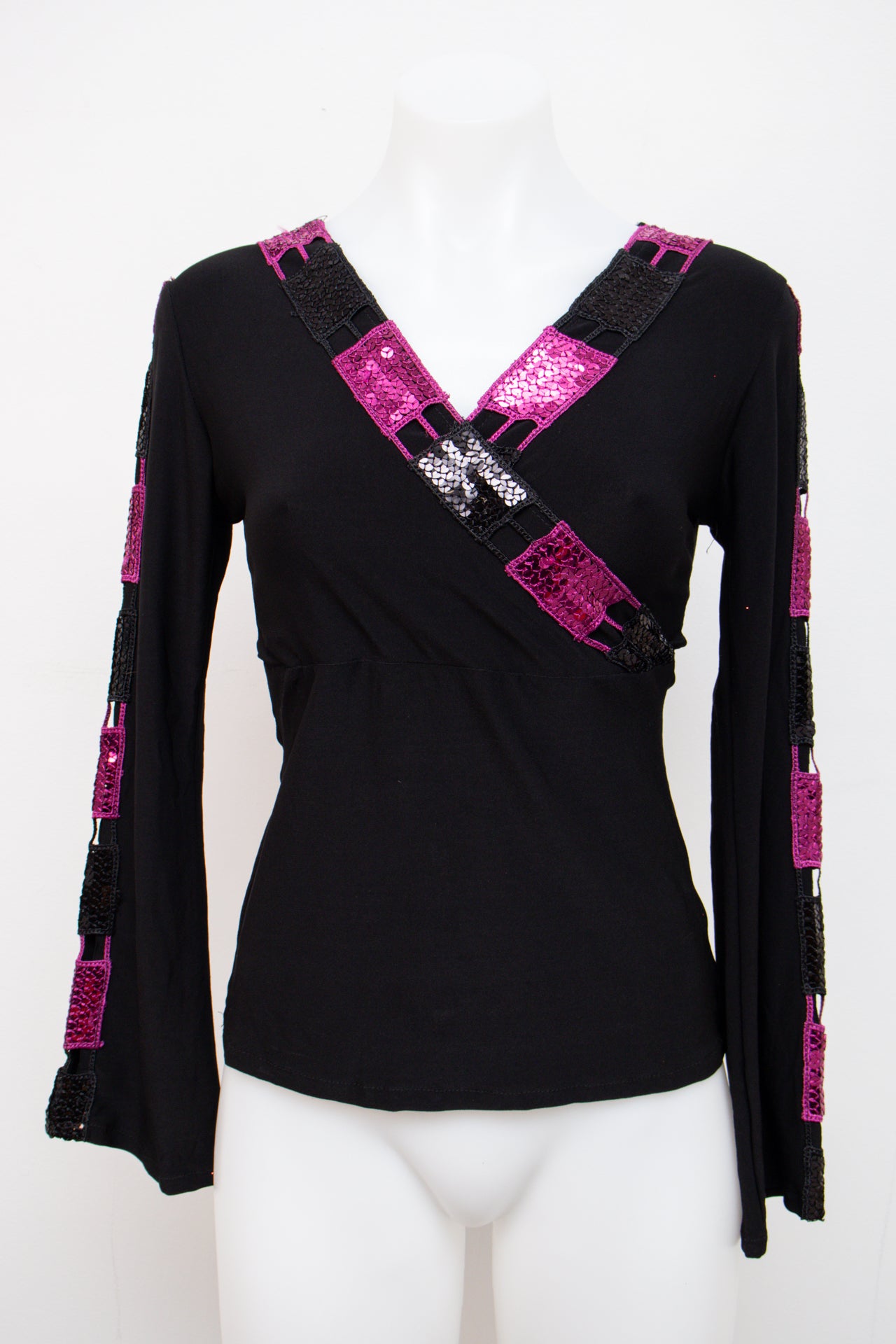 #079 How Cool T-shirt Black | c. 202 | Size 8