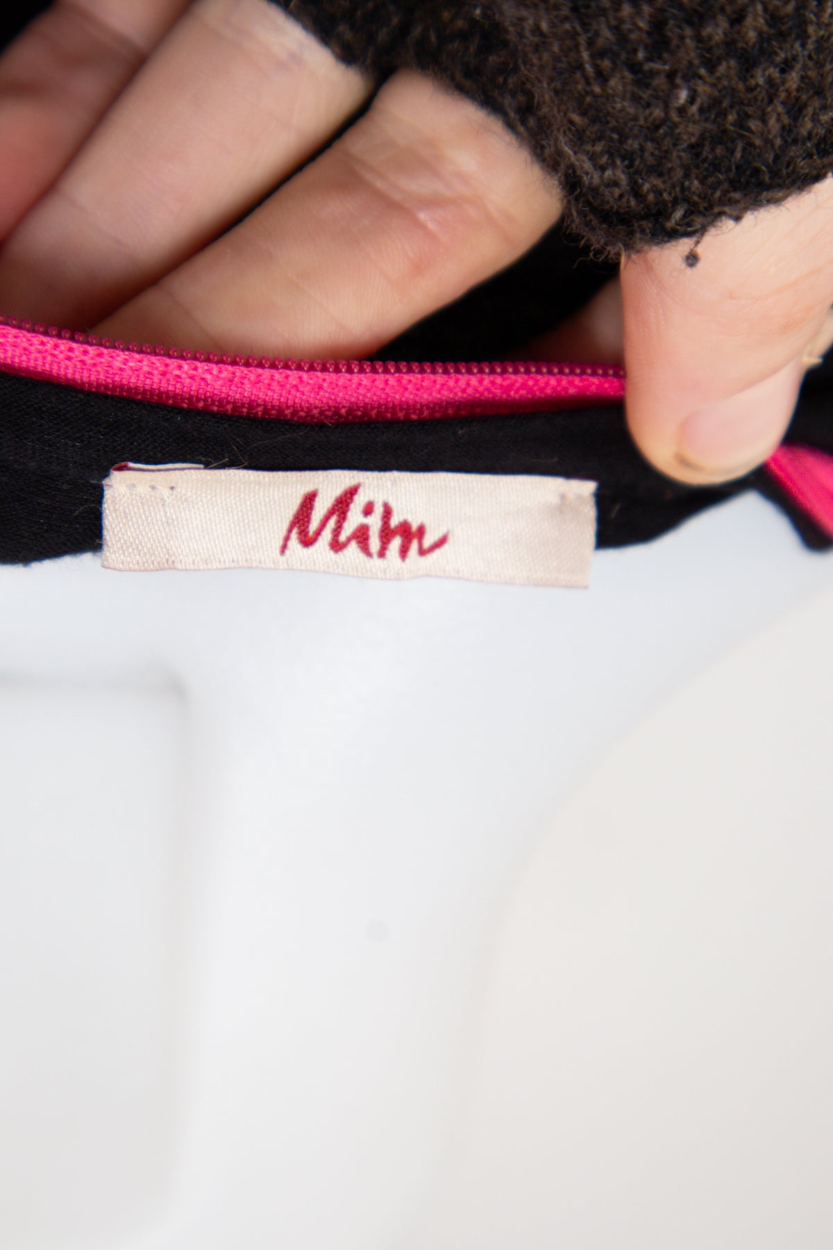 #058 Mim T-shirt Black | c. | Size 8/10
