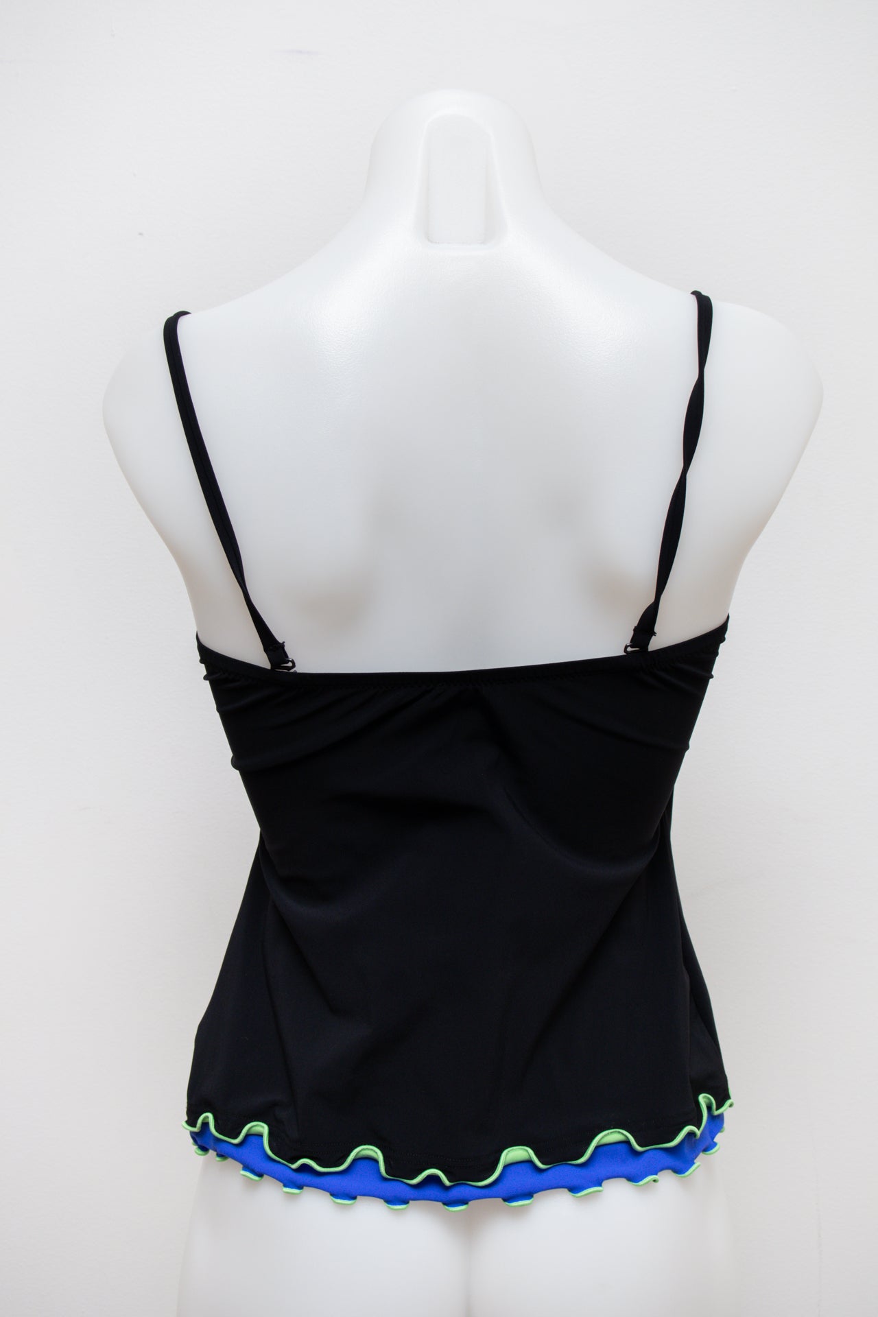 #143 Cami Top Black | c. 188 | Size 8
