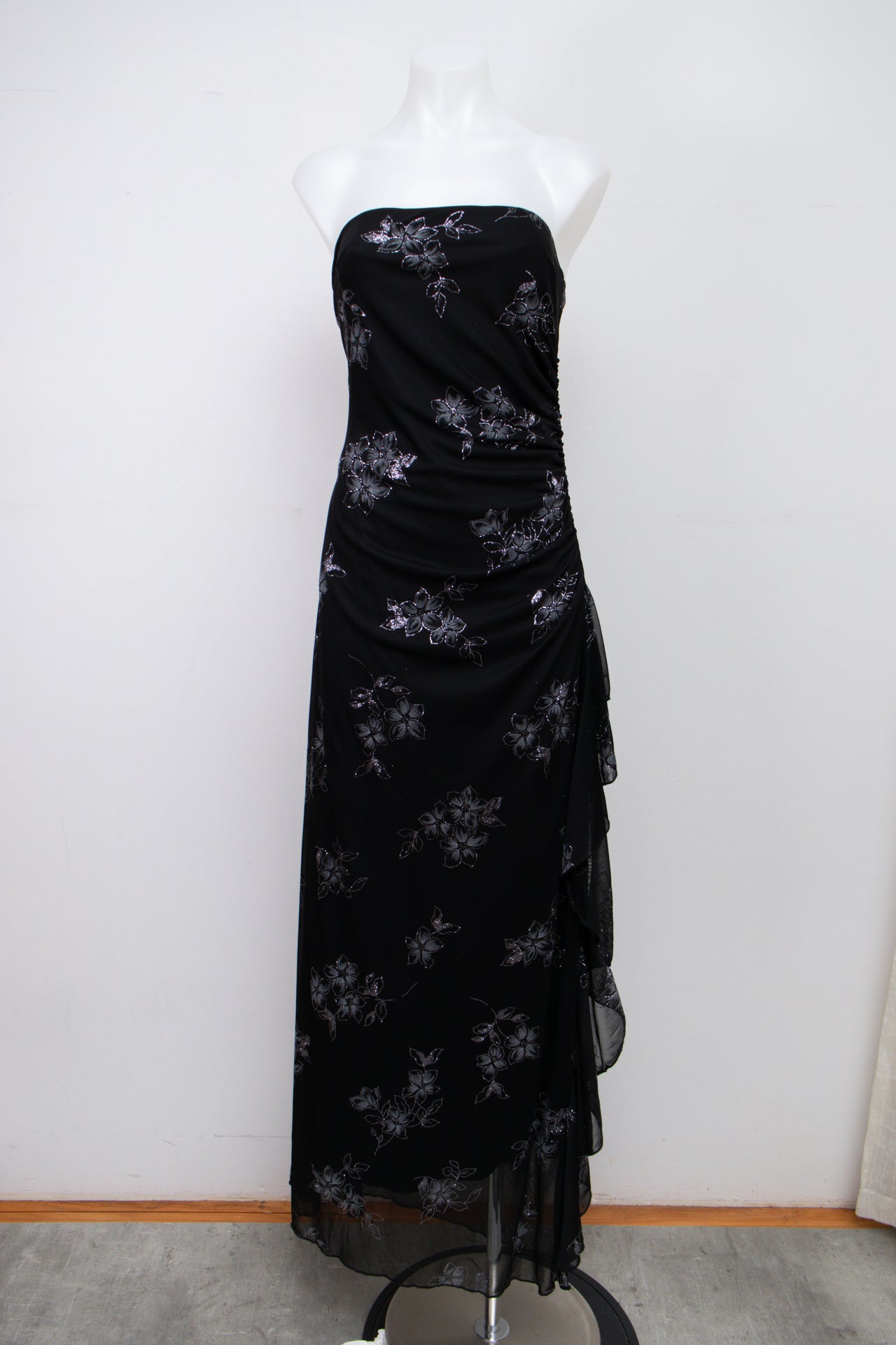 #136 Jessica Skirt Black | c. 198 | Size 10