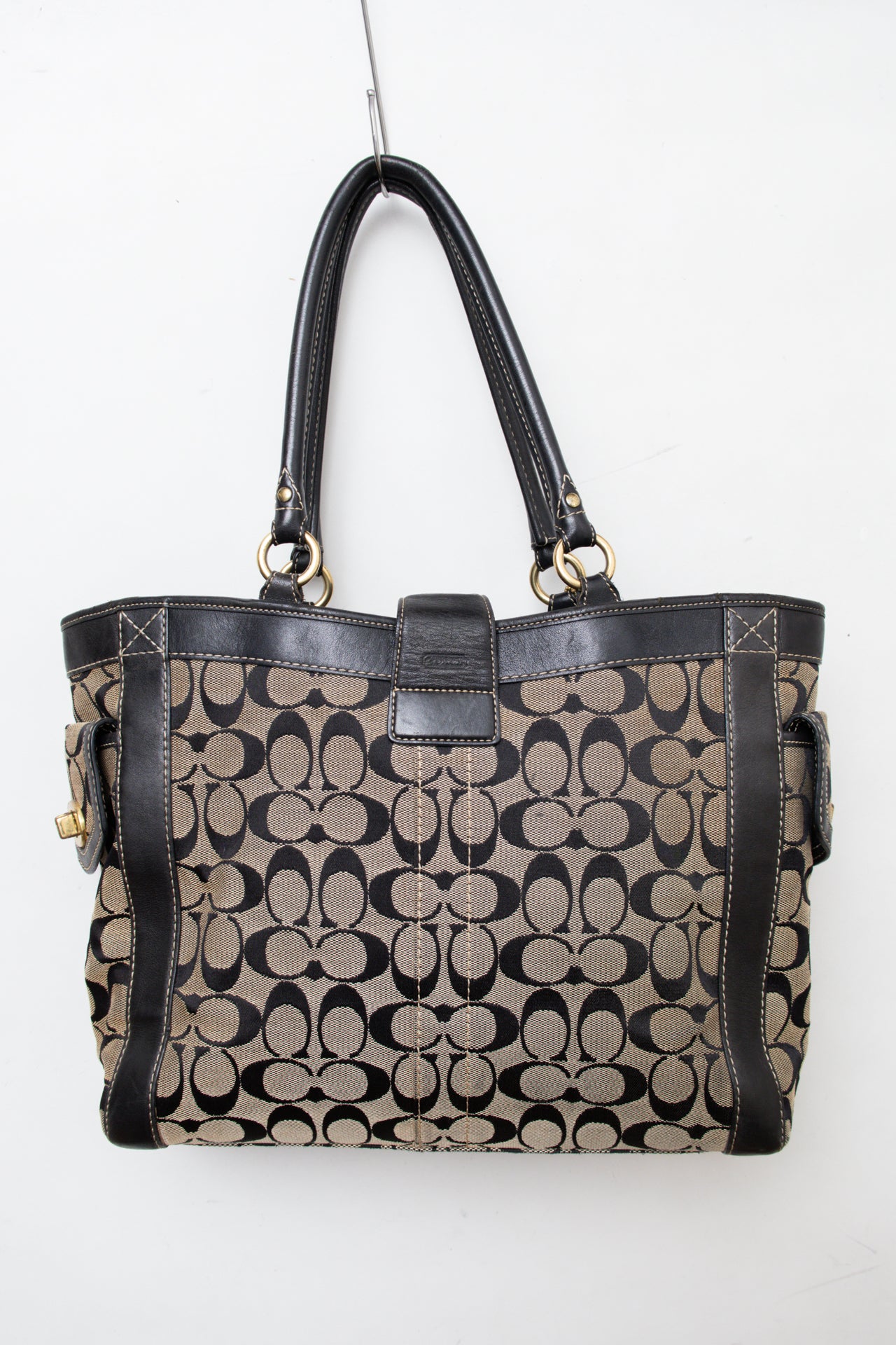 #191 Coach Shoulder Bag Black | c. 207 | Size