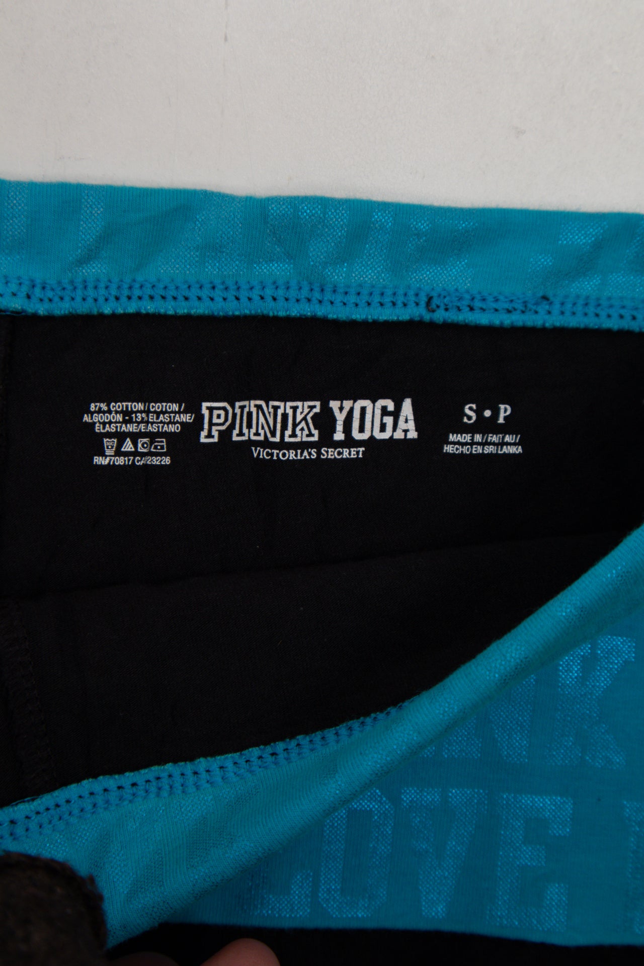 #173 Pink Yoga Victoria's Secret Booty Short Black | c. 211 | Size 8