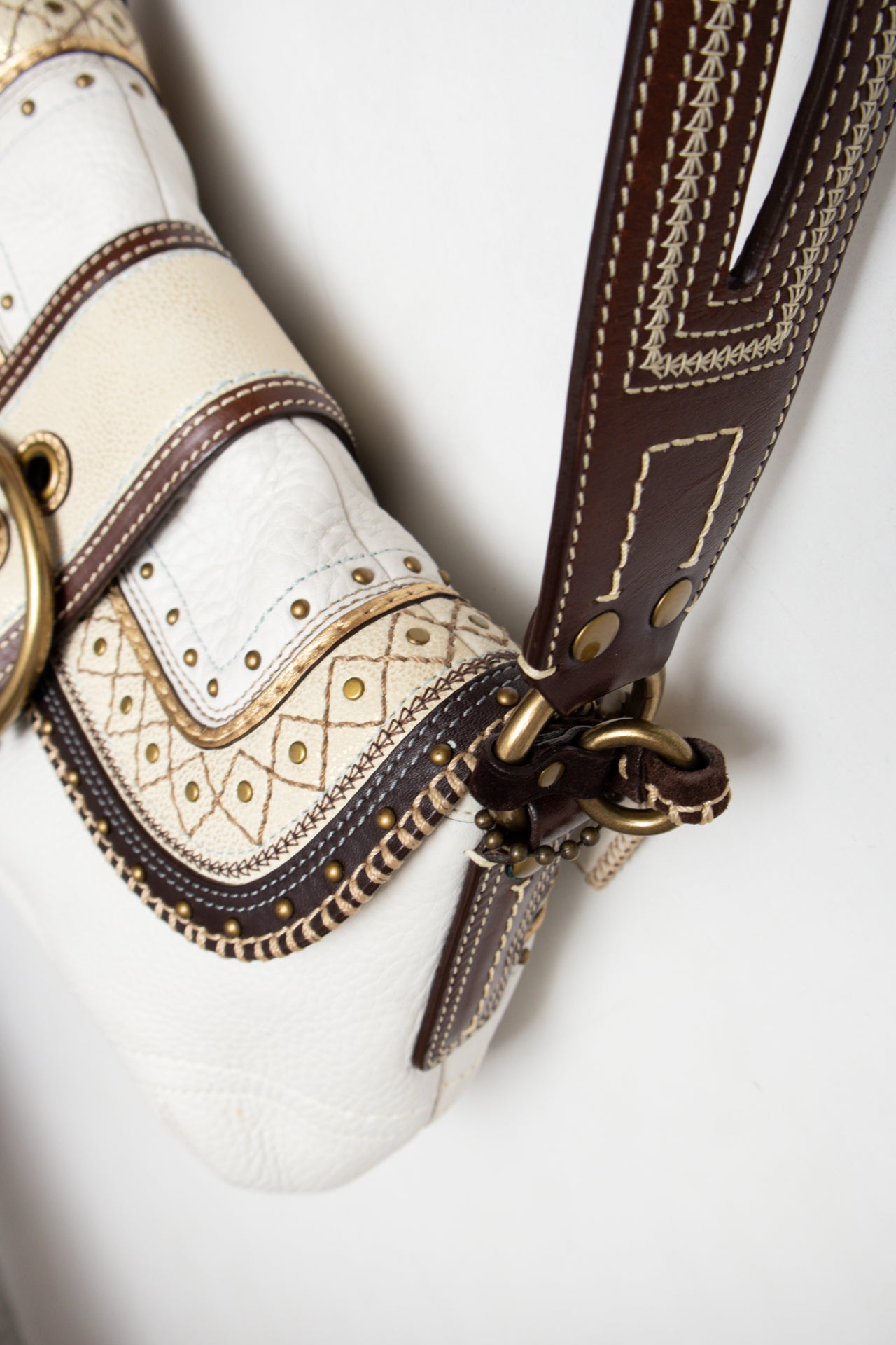 #135 Coach Shoulder Bag White | c. | Size