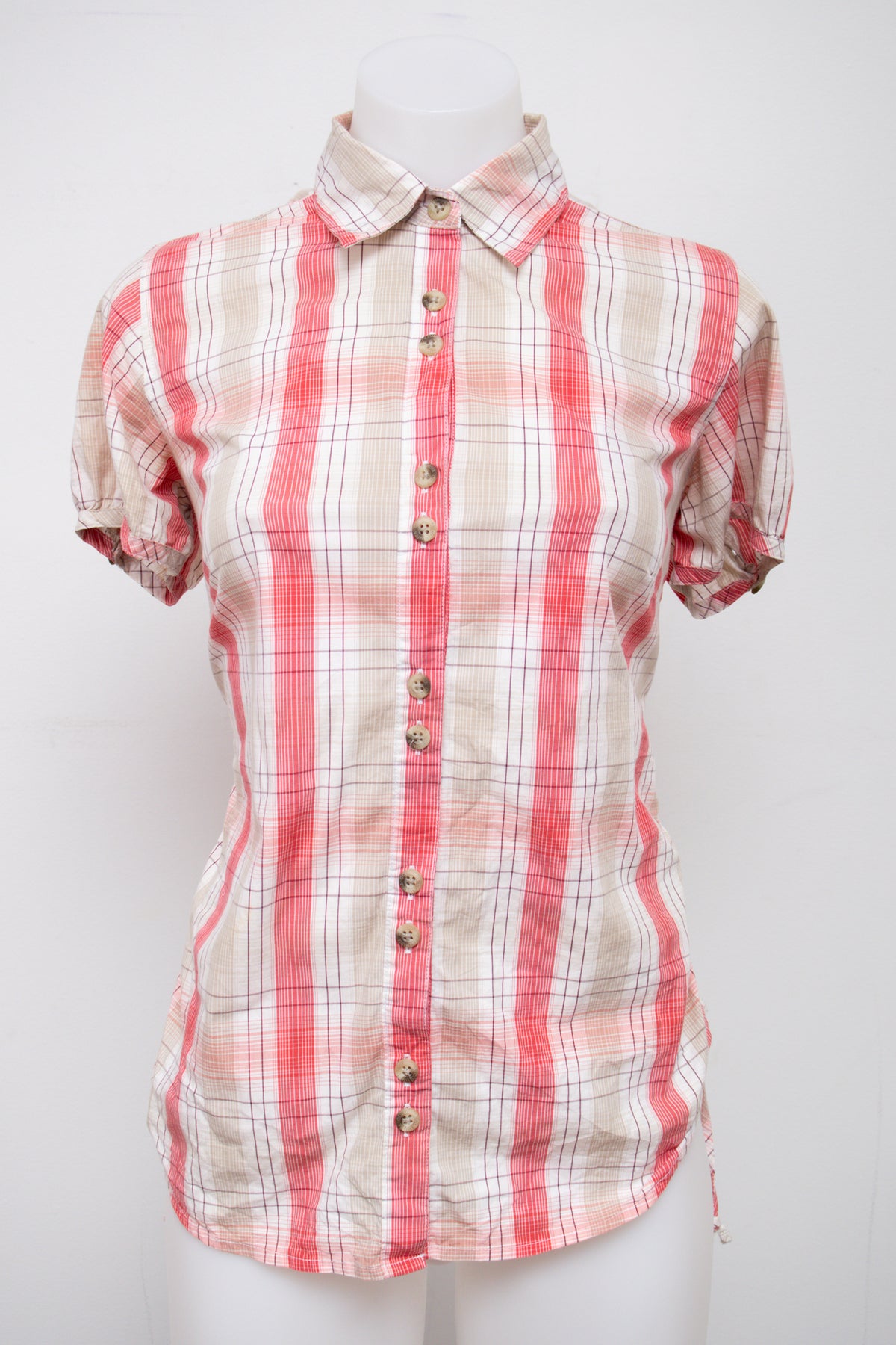 #047 Columbia Short Sleeve Red | c. 209 | Size 8