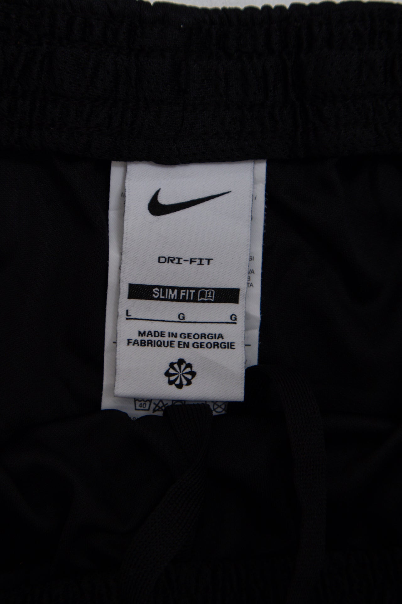 #121 Nike Shorts Black | c. 196 | Size 6
