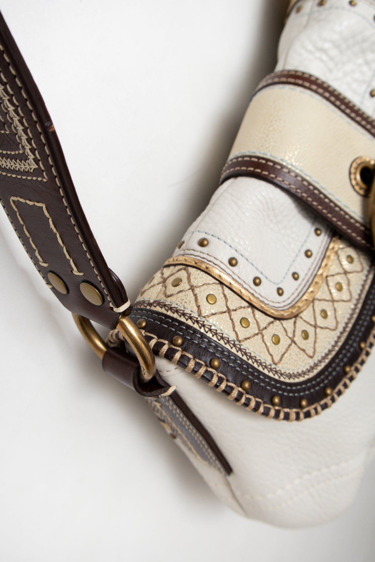 #135 Coach Shoulder Bag White | c. | Size