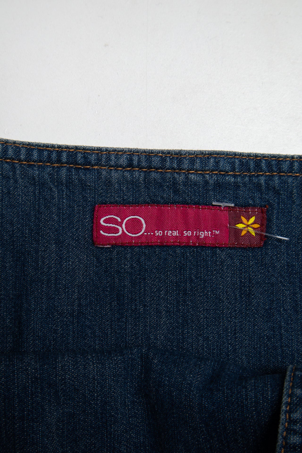#134 So Mini Skirt Blue | c. 189 | Size 8