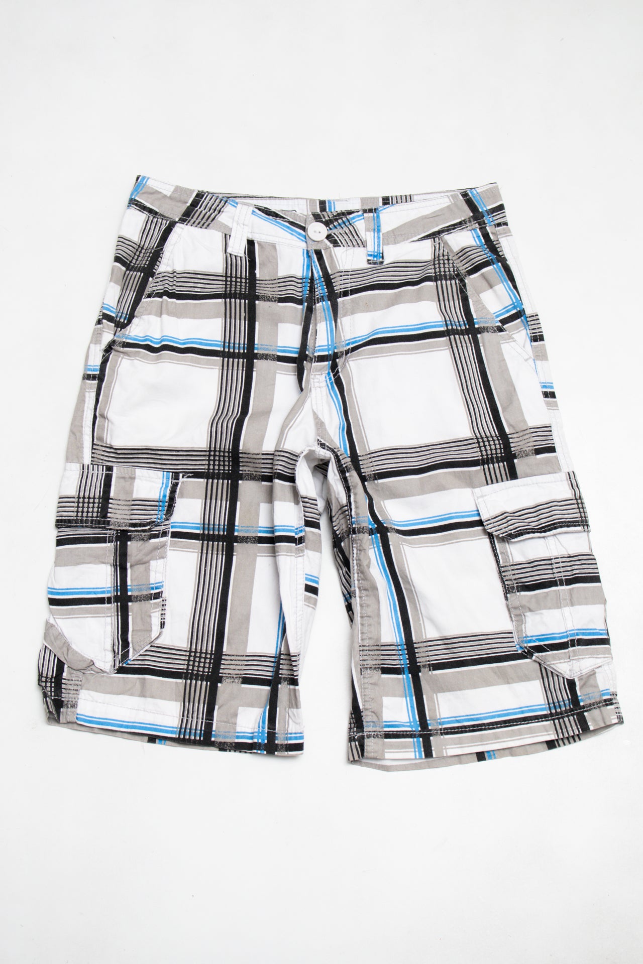 #141 Machine28 Shorts White | c. 203 | Size 8