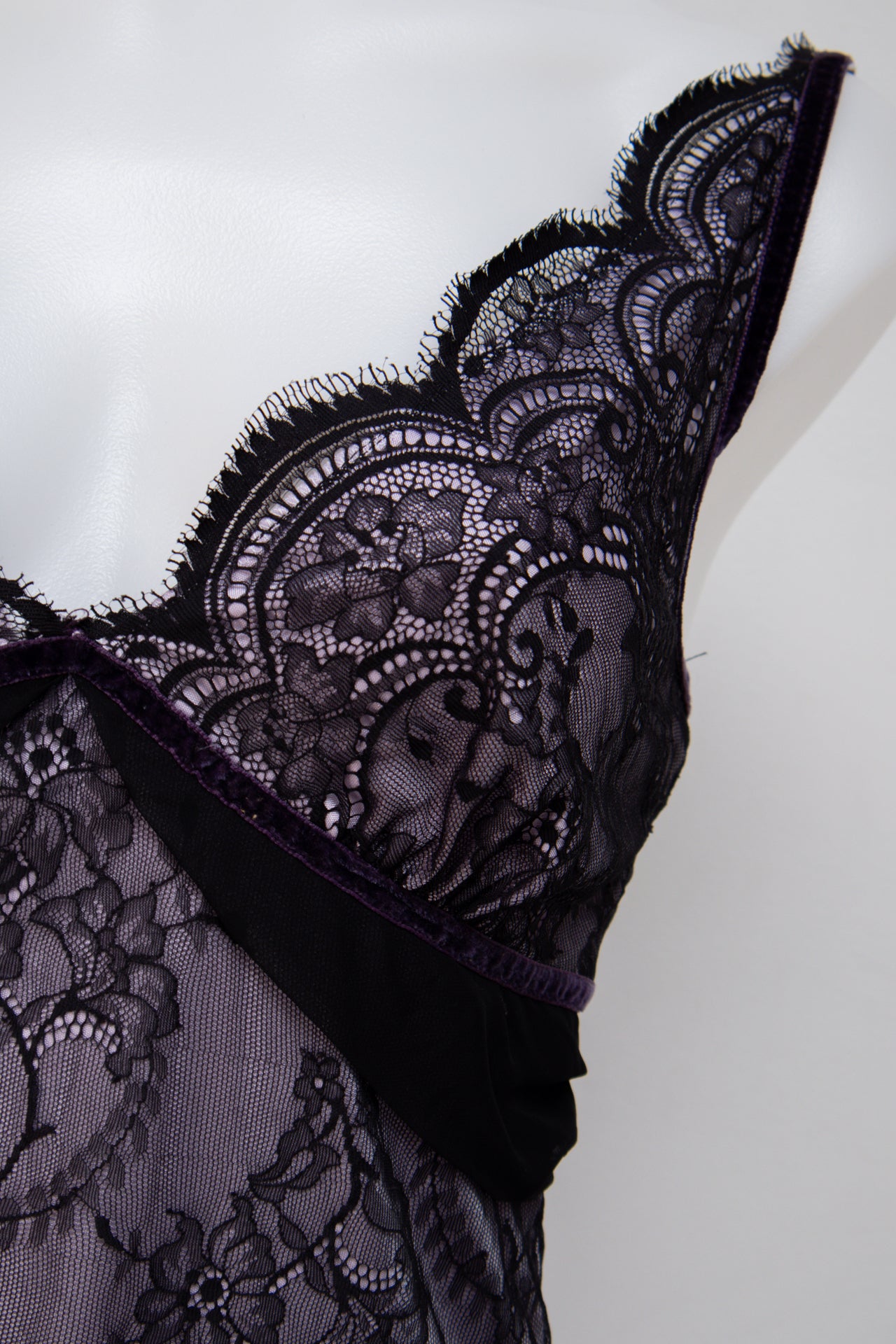 #021 Moda International Camisole Top Black | c. 199 | Size 8
