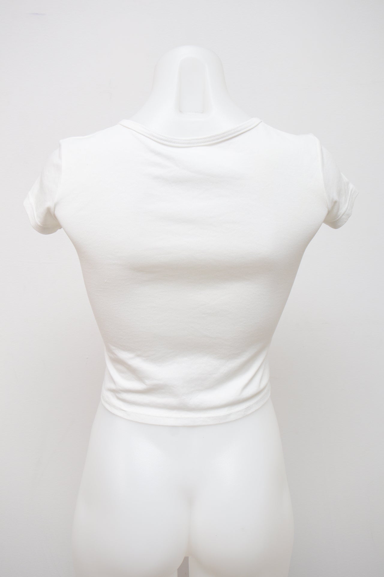 #083 T-shirt White | c. 202 | Size 8