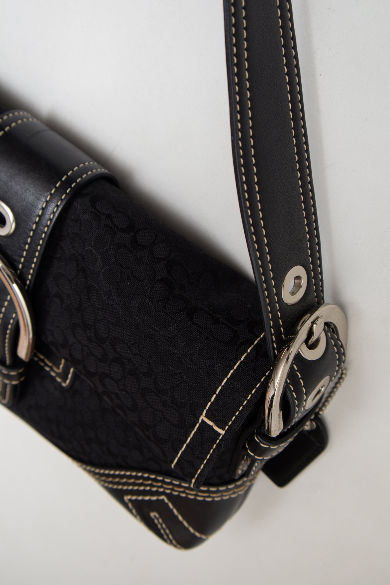 # Coach Shoulder Bag Black | c. 187 | Size