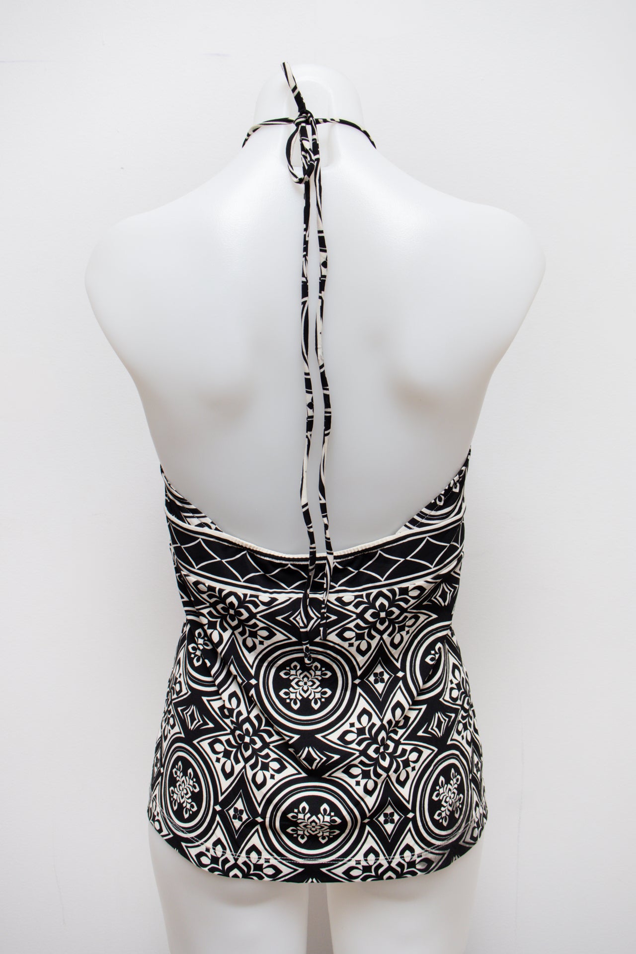 #142 Bcbgmaxazria Halter Top Black | c. 188 | Size 8