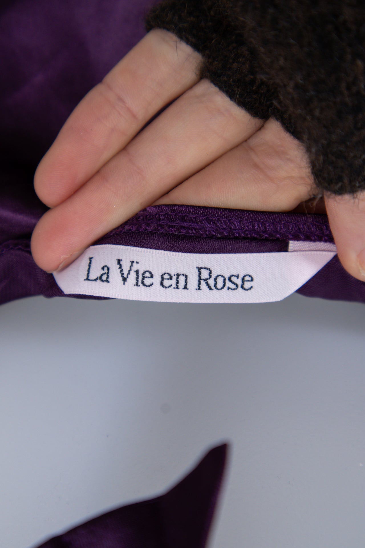 #054 La Vie En Rose Halter Top Purple | c. 200 | Size 8