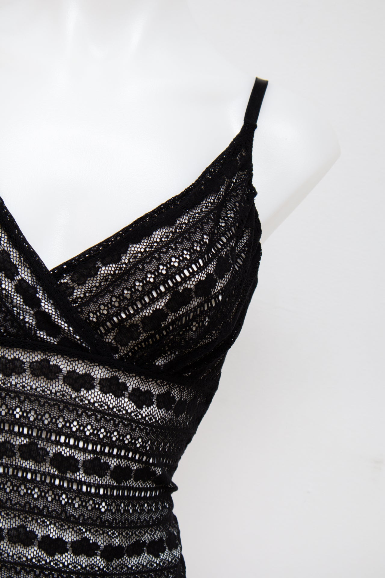 #19 White House Black Market Cami Top Black | c. 196 | Size 8