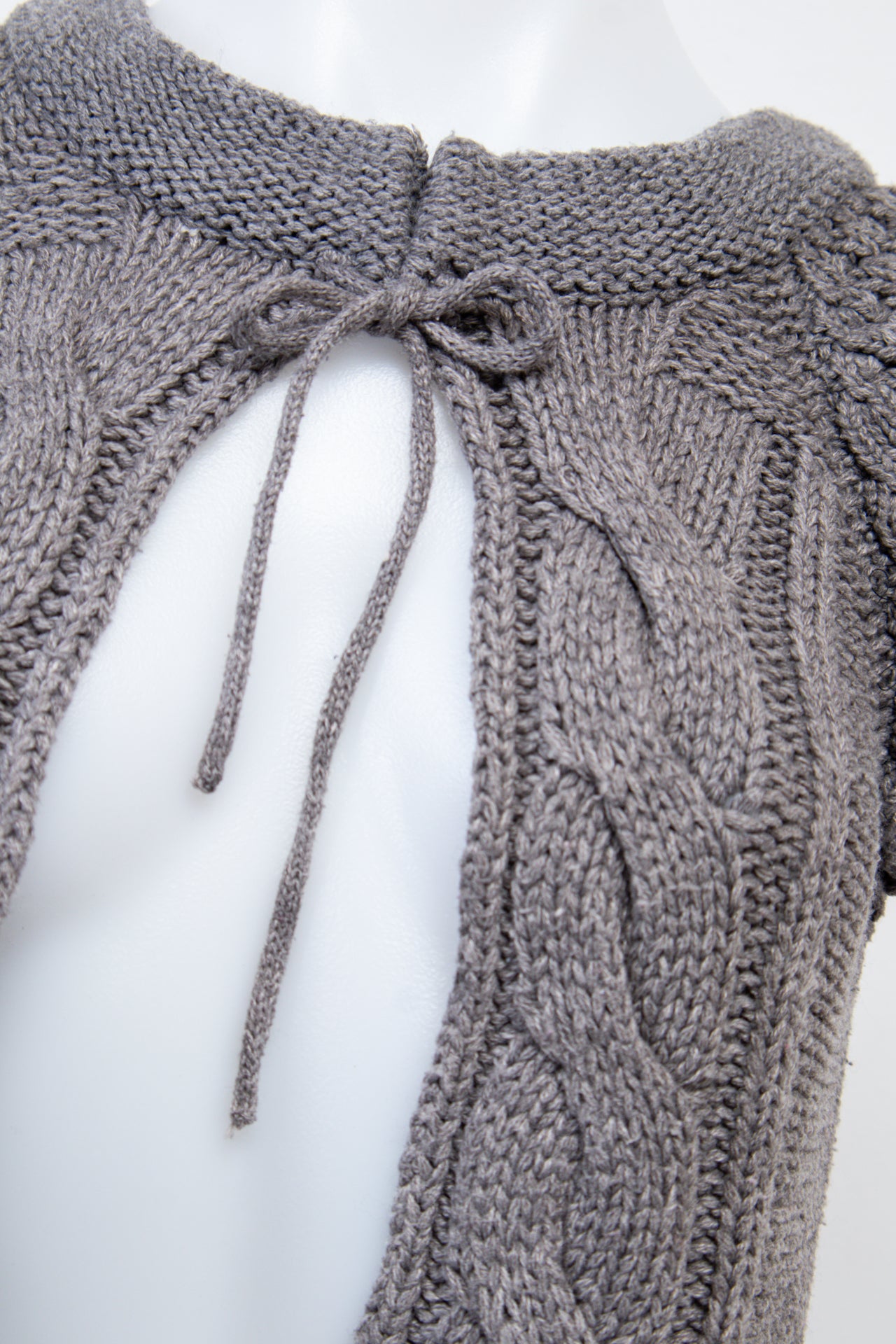 #090 Tissaia Camisole Top Gray | c. 207 | Size 8