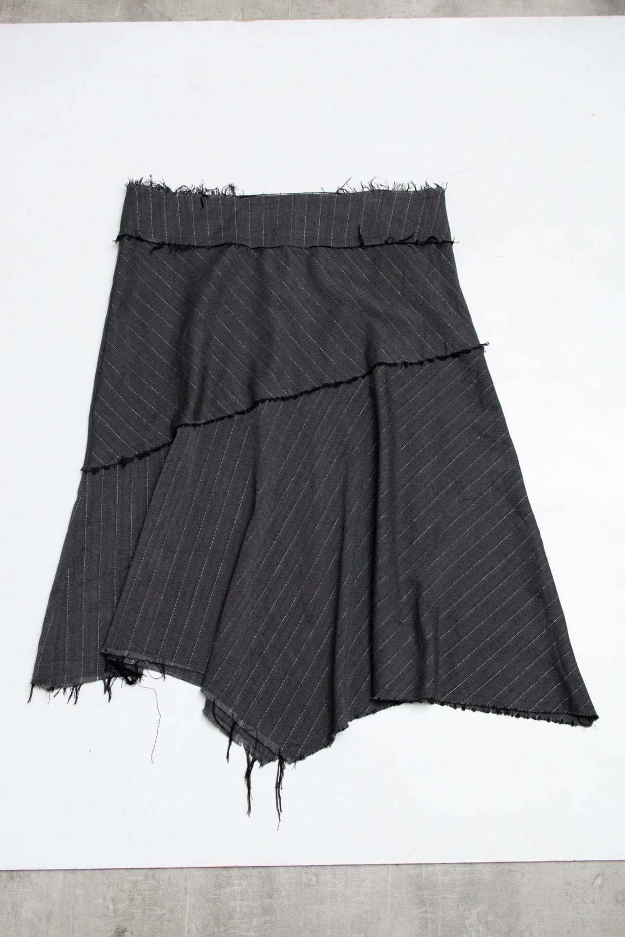 #117 Studio Y Skirt Black | c. 200 | Size 14/16