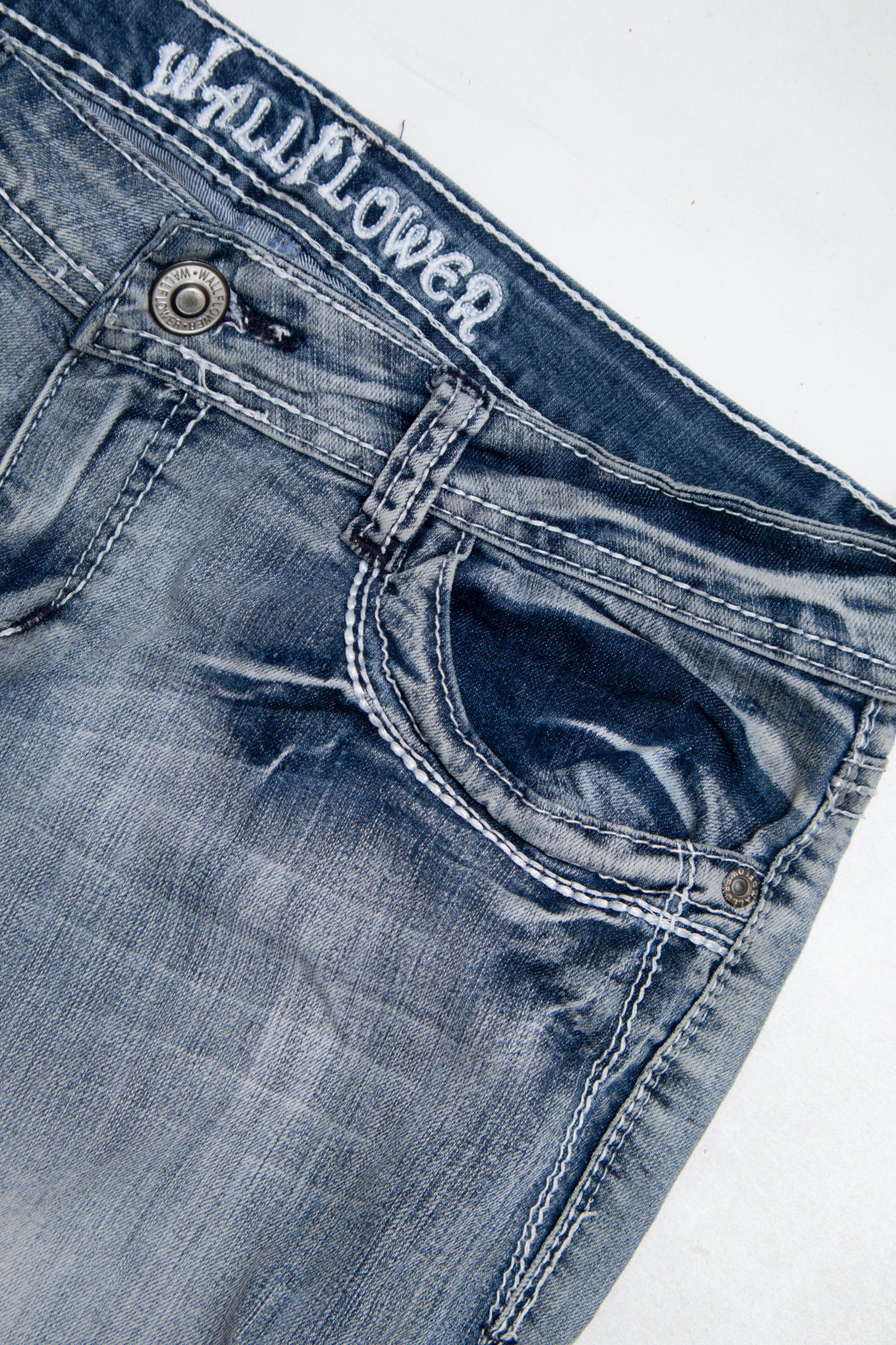 #131 Wallflower Jeans Blue | c. 200 | Size 10