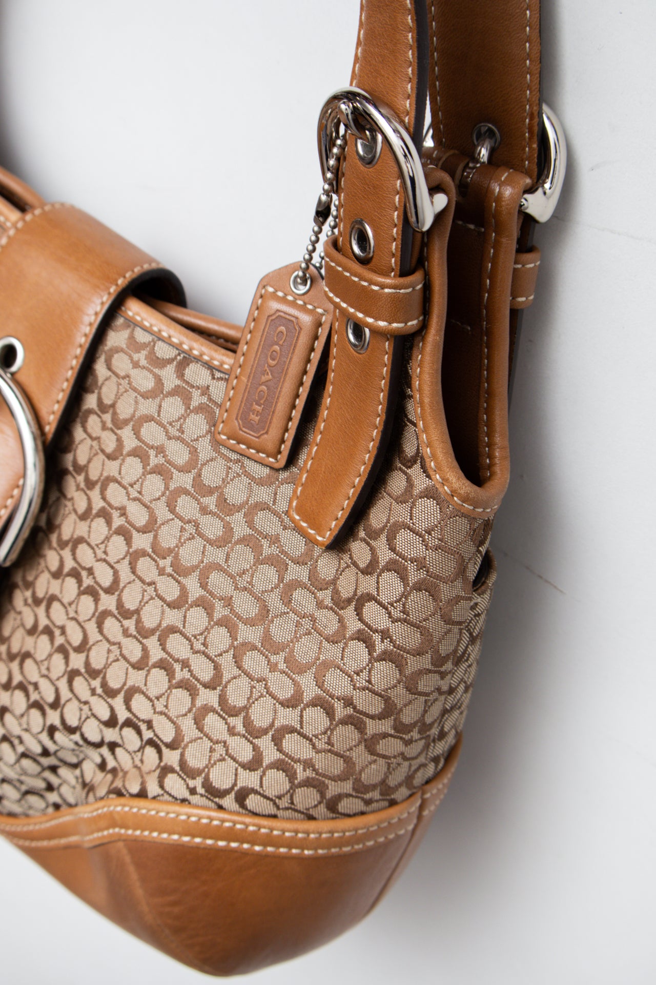 #208 Coach Shoulder Bag Brown | c. 199 | Size