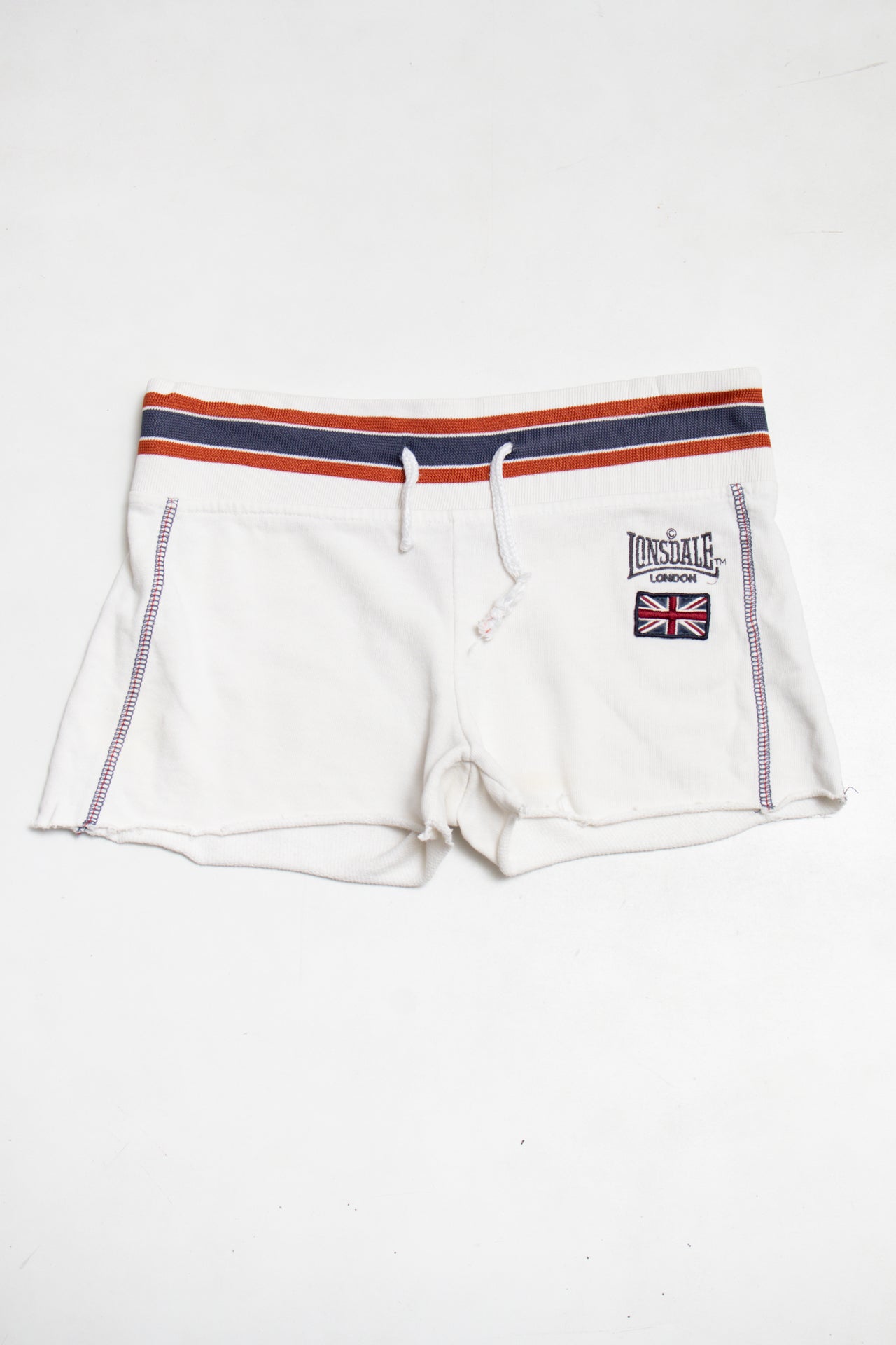 #125 Lonsdale London Shorts White | c. 189 | Size 8