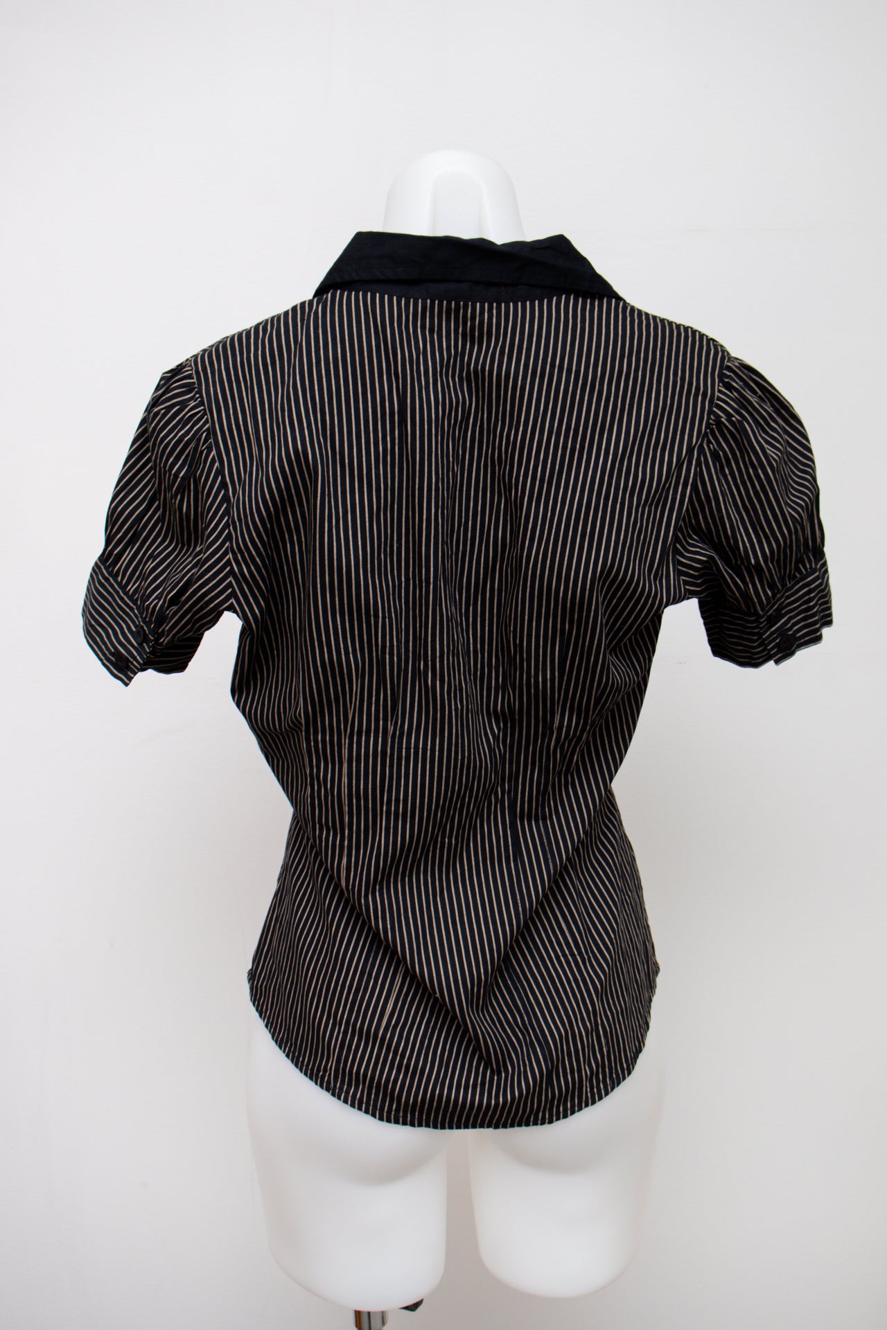 #102 Blu Label T-shirt Black | c. 194 | Size 10