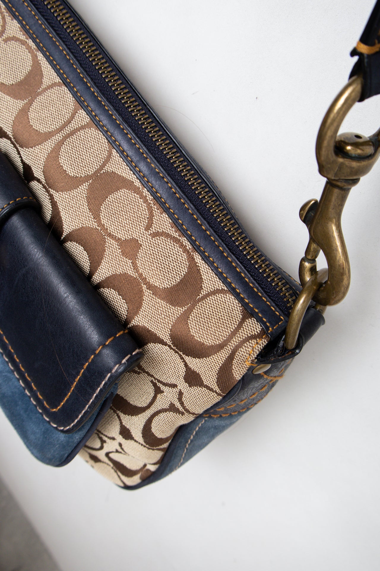 #189 Coach Shoulder Bag Blue | c. 200 | Size