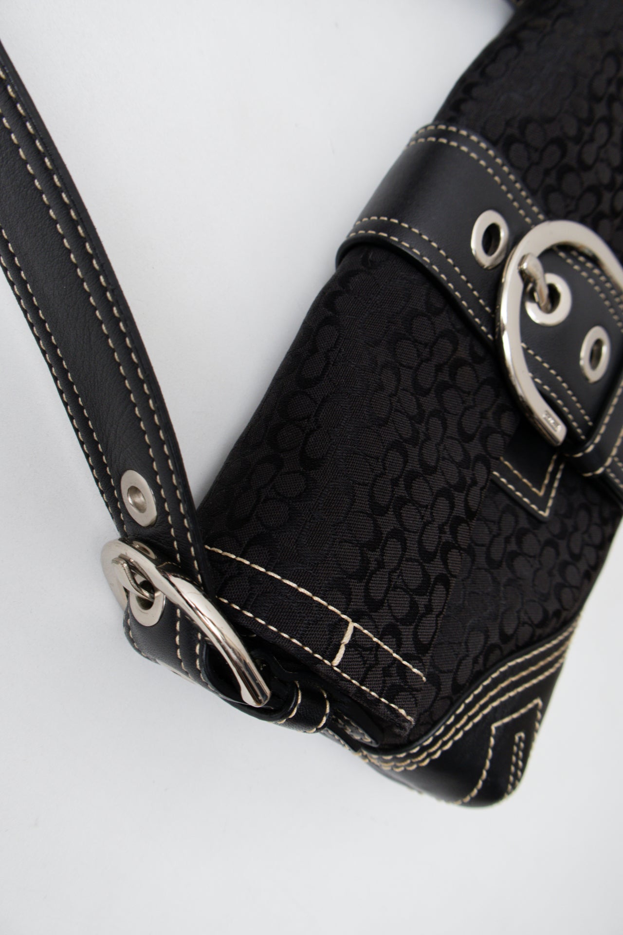 #191 Coach Shoulder Bag Black | c. 200 | Size