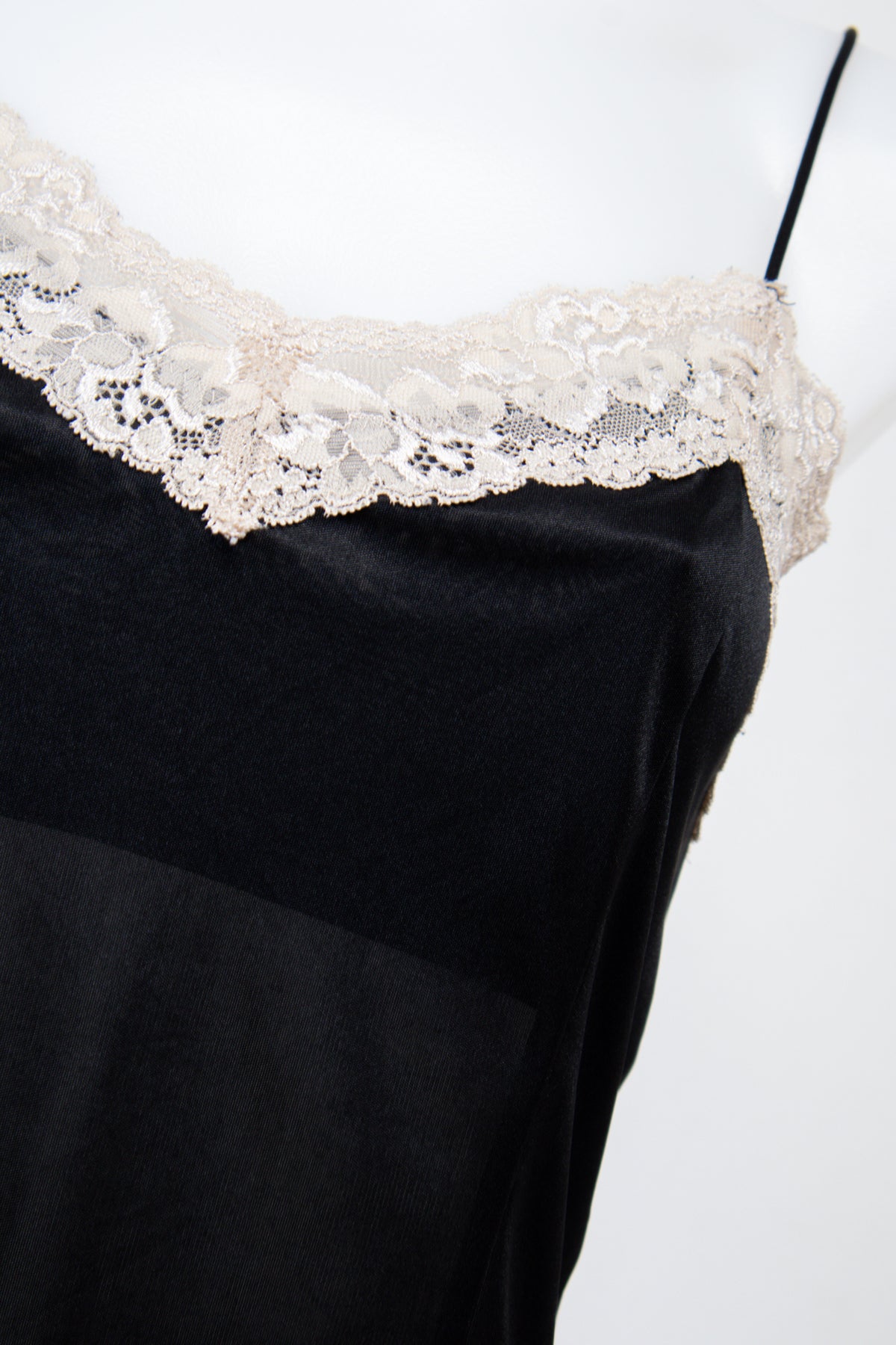 #051 Worthington Cami Top Black | c. 207 | Size 8