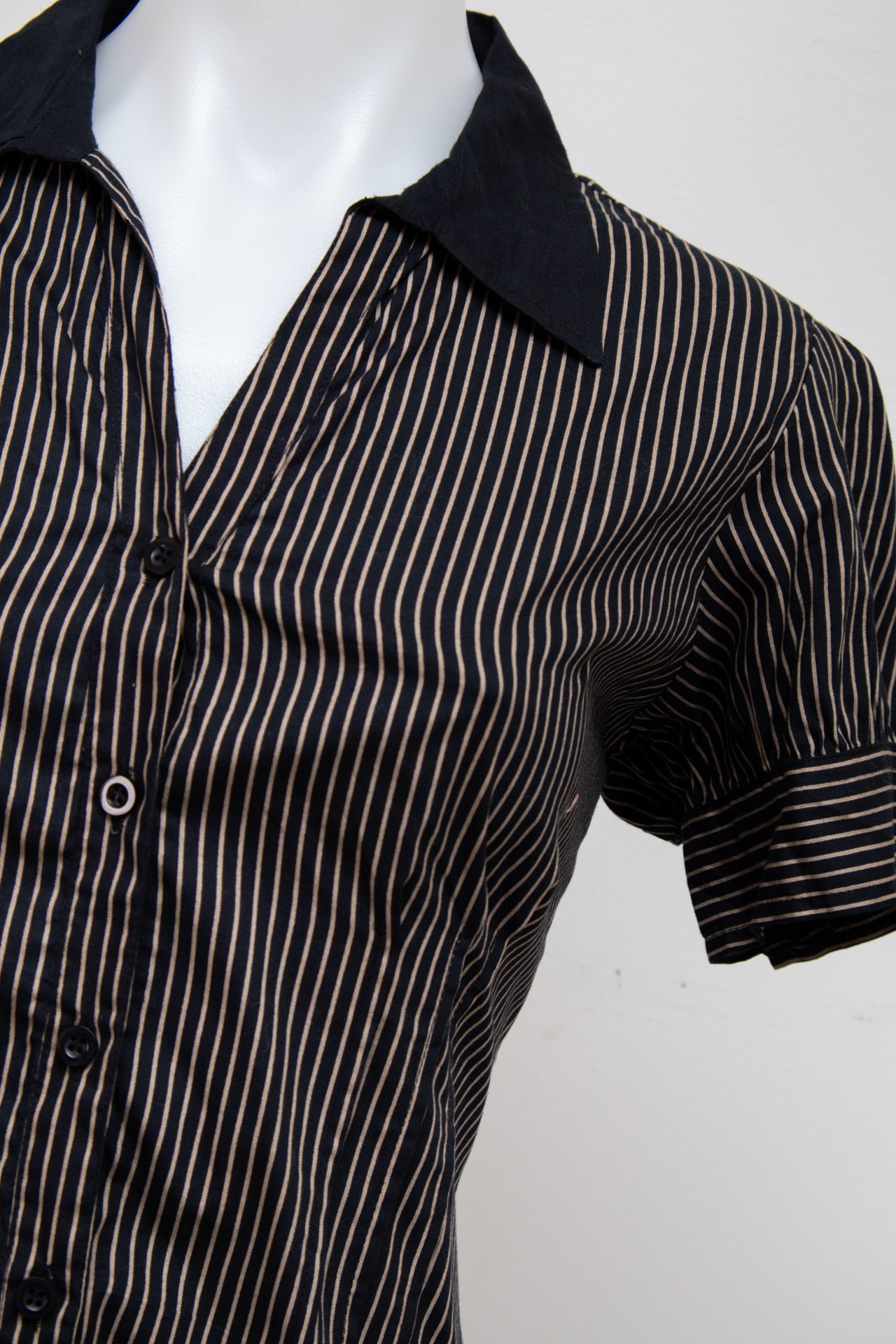 #102 Blu Label T-shirt Black | c. 194 | Size 10
