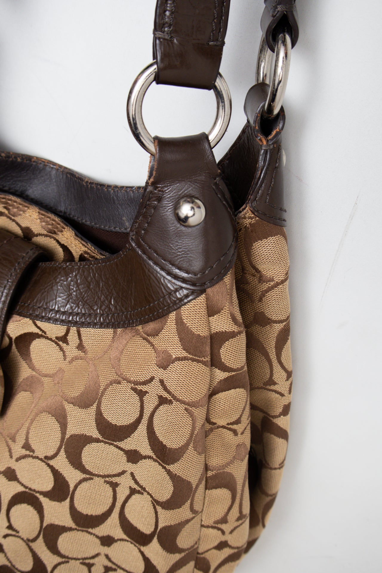 #193 Coach Shoulder Bag Brown | c. 202 | Size