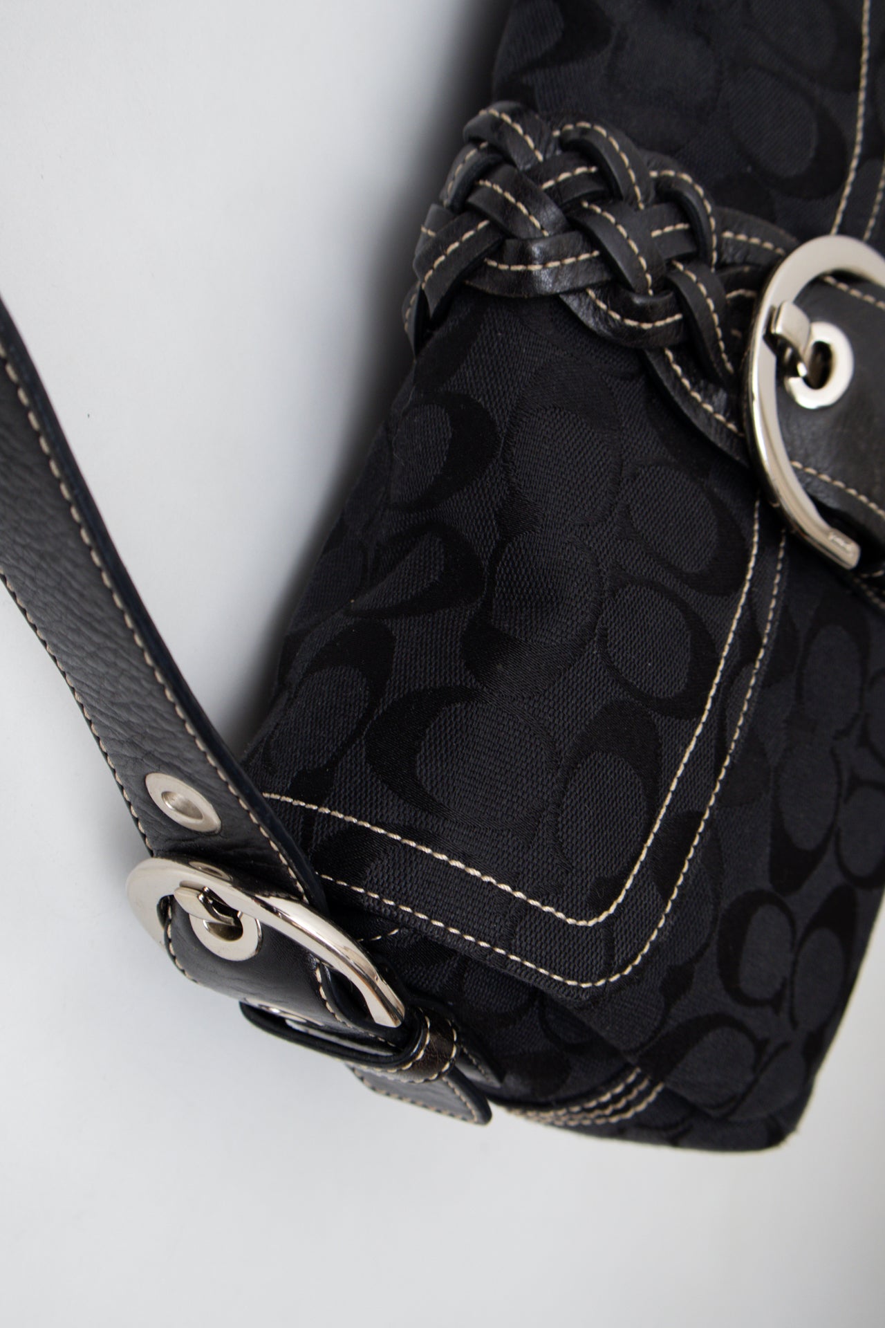 #180 Coach Shoulder Bag Black | c. 200 | Size
