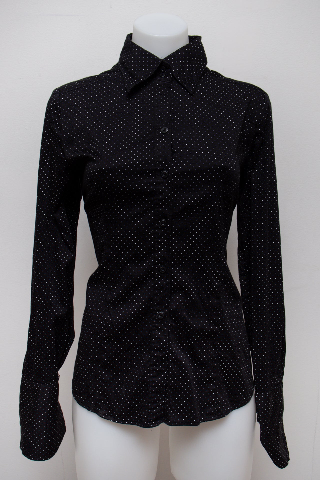 #53 New York & Company Stretch T-shirt Black | c. 189 | Size 10