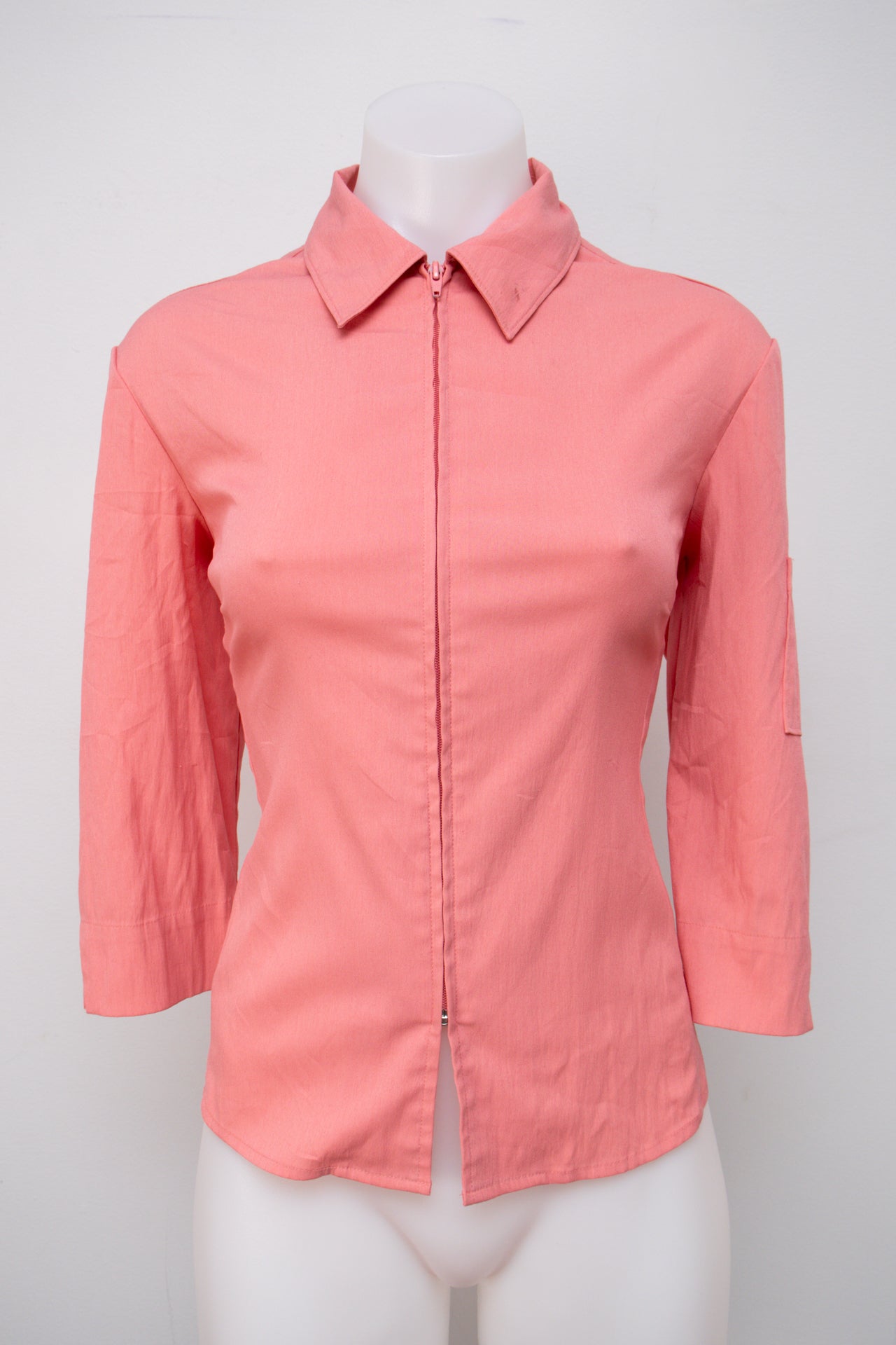 #107 Express T-shirt Pink | c. 199 | Size 8