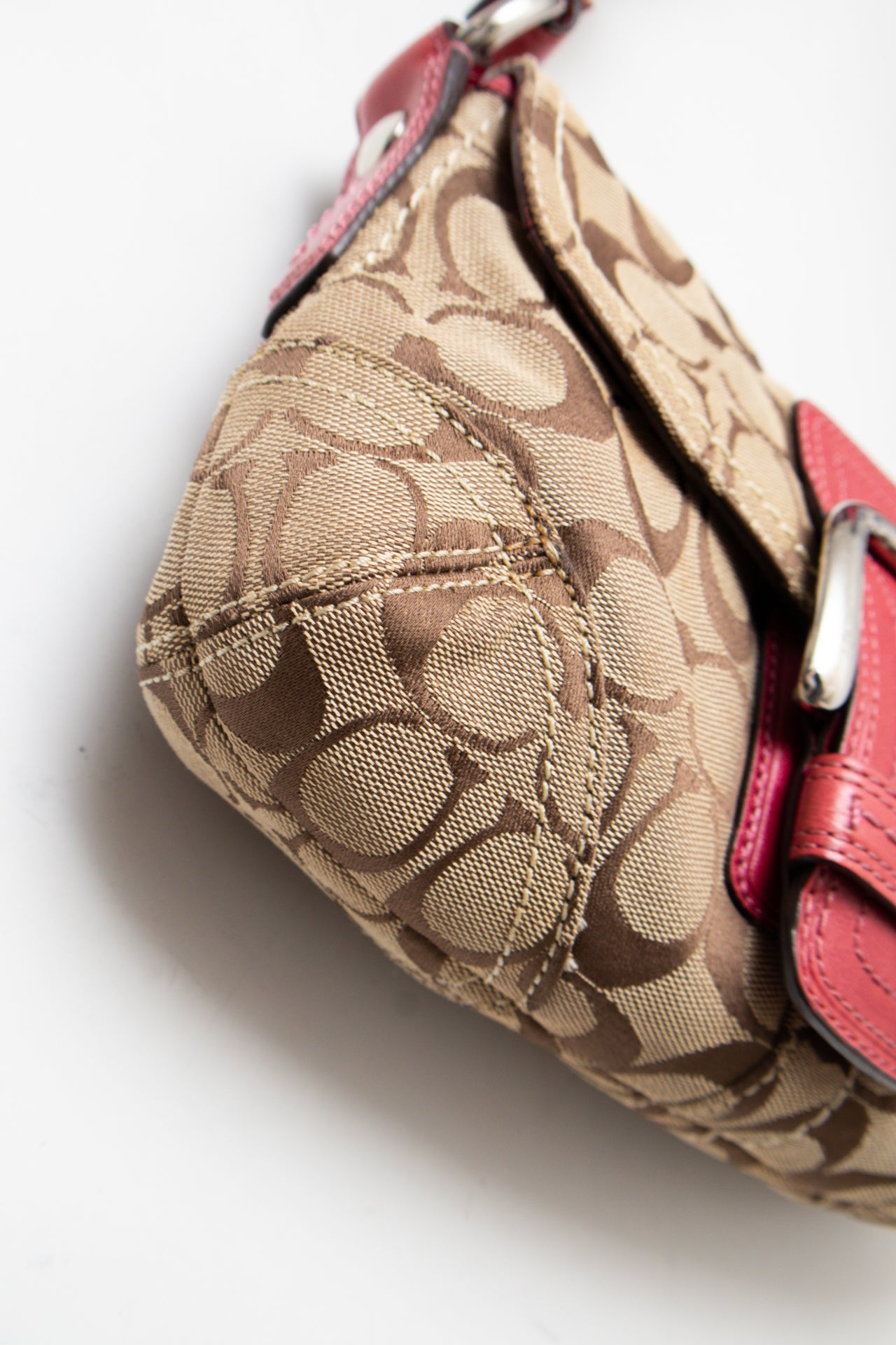 #210 Coach Shoulder Bag Brown | c. 205 | Size