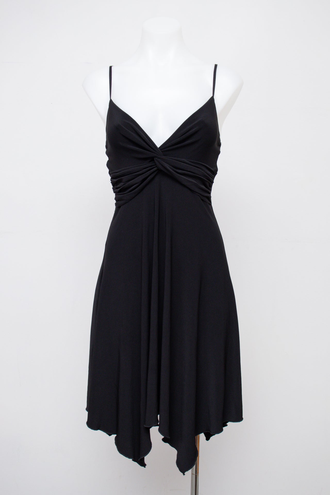 #098 Volume Up Dresses Short Sleeve Black | c. 210 | Size 8
